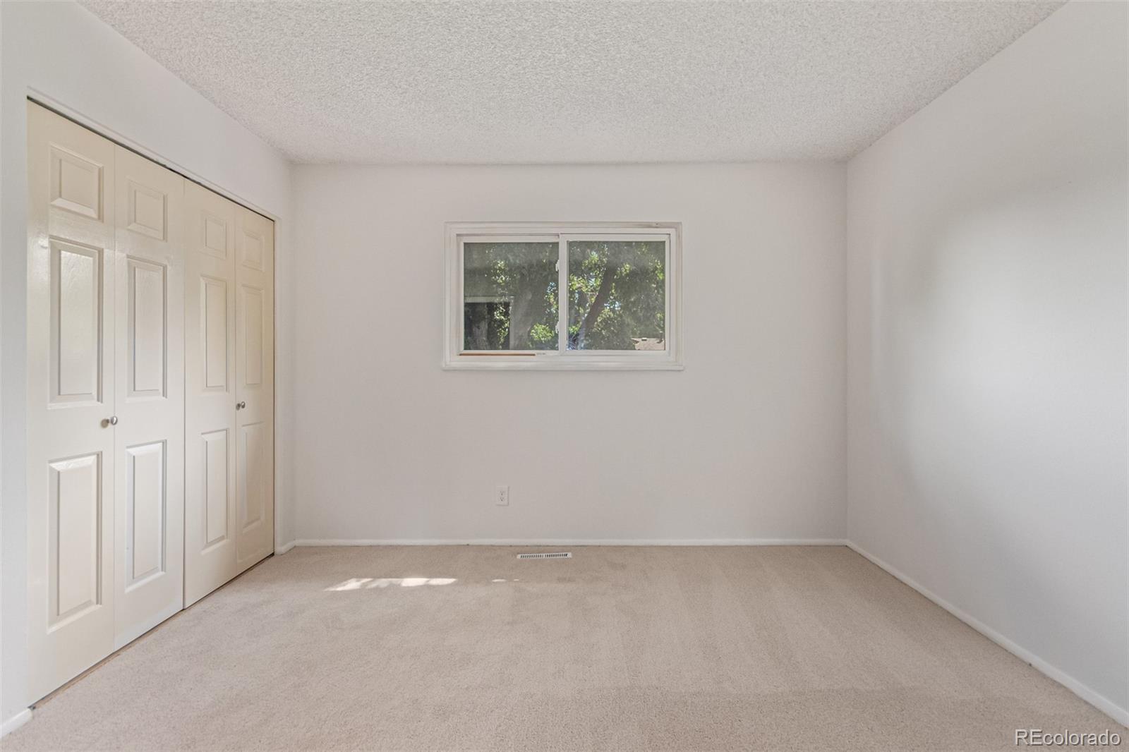 11956 E Oregon Circle