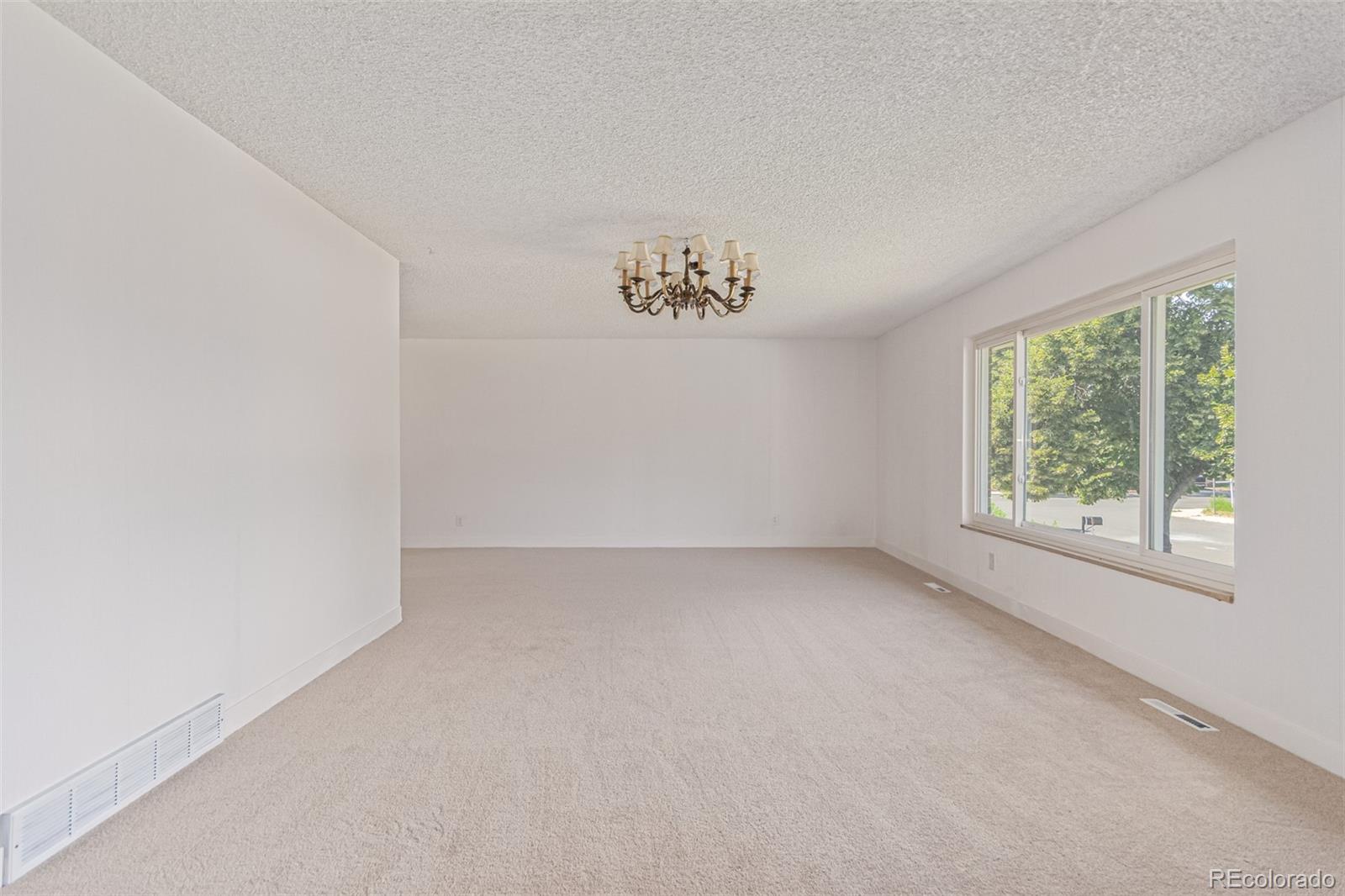 11956 E Oregon Circle