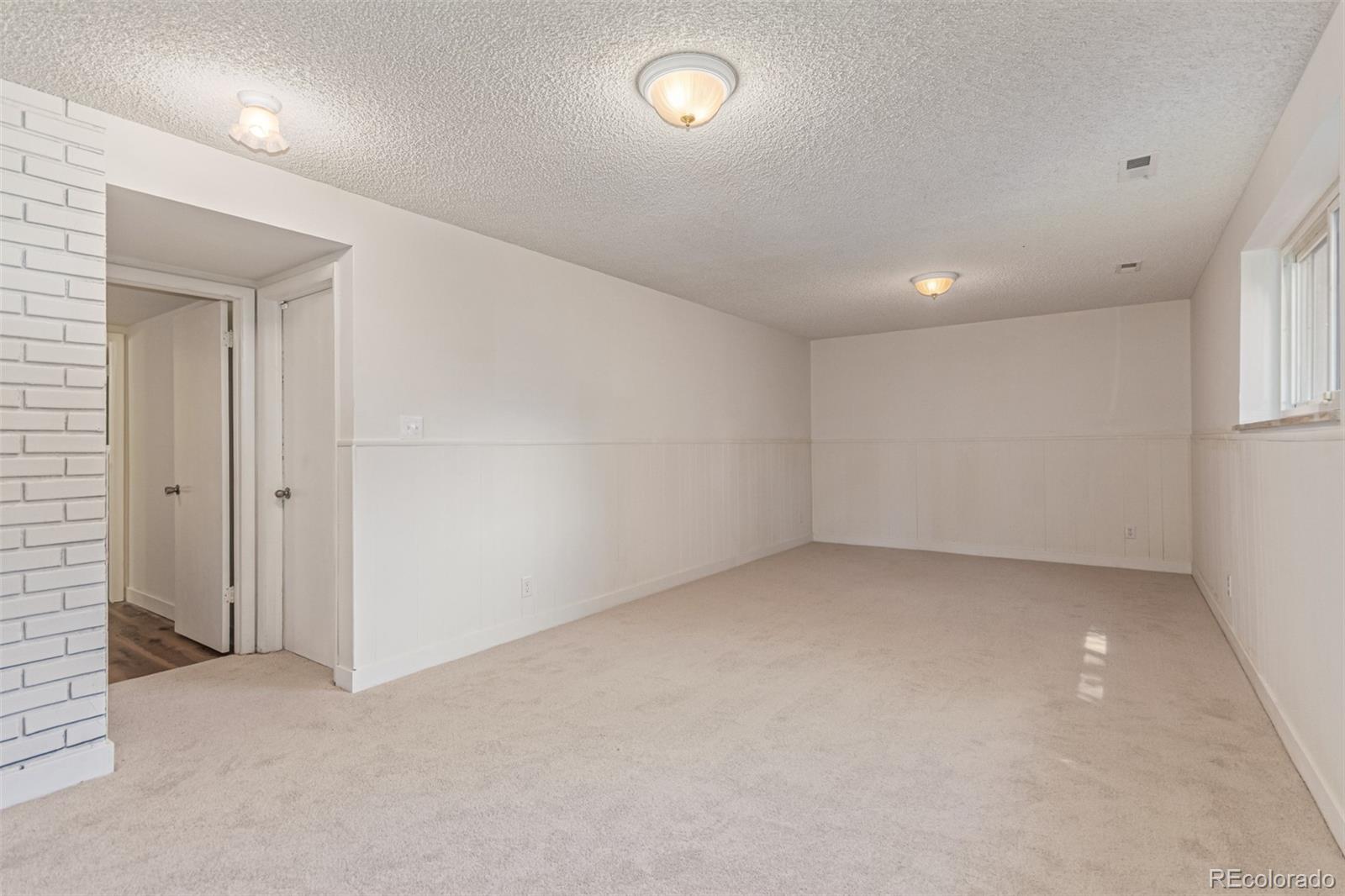 11956 E Oregon Circle