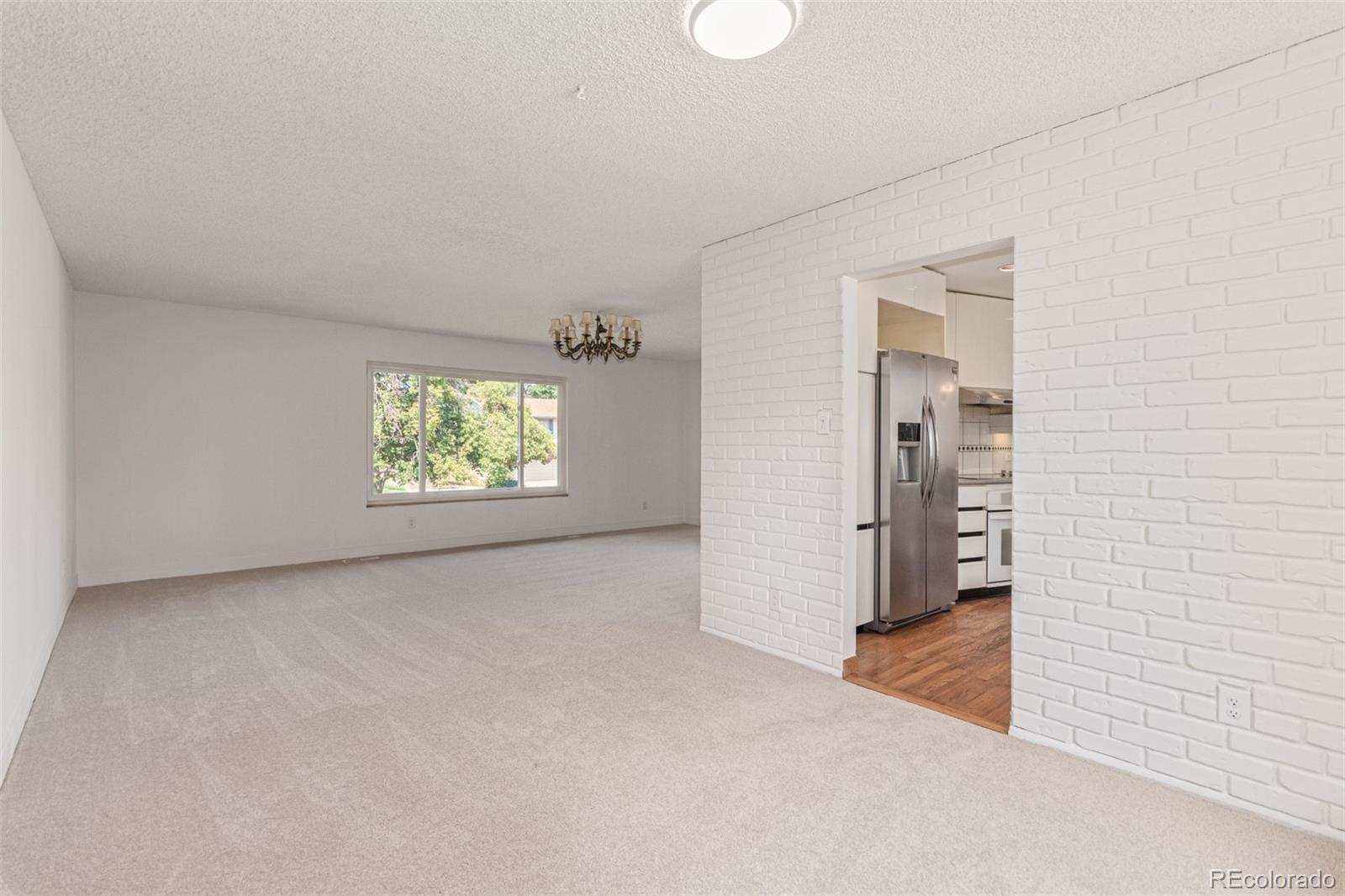 11956 E Oregon Circle