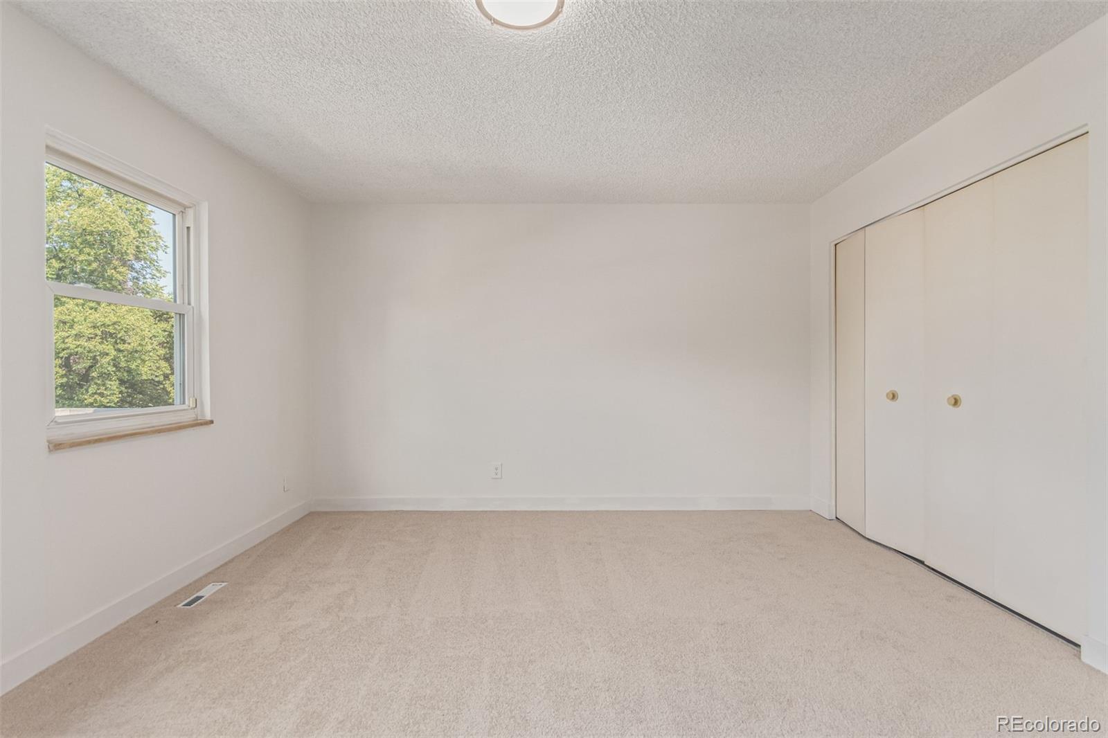 11956 E Oregon Circle