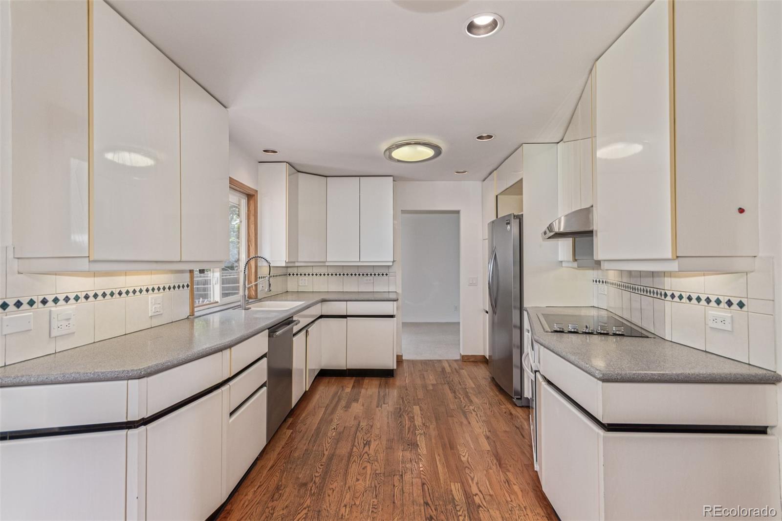 11956 E Oregon Circle