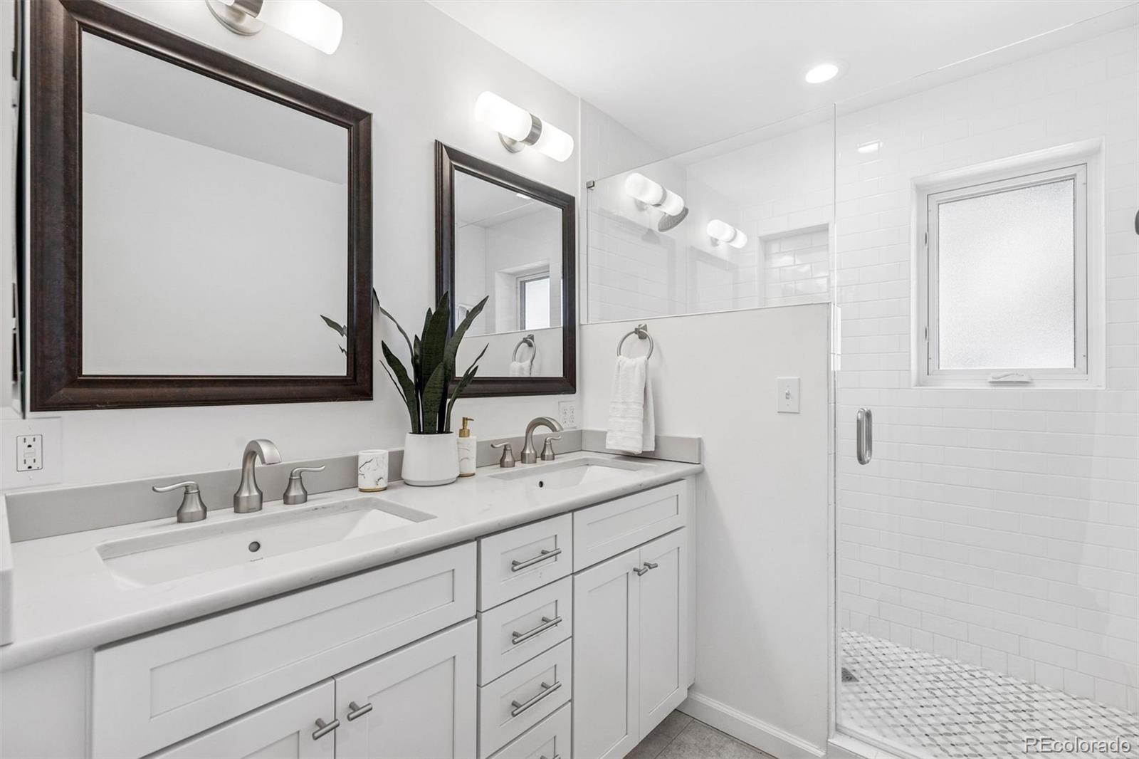 3743 S Hudson Street