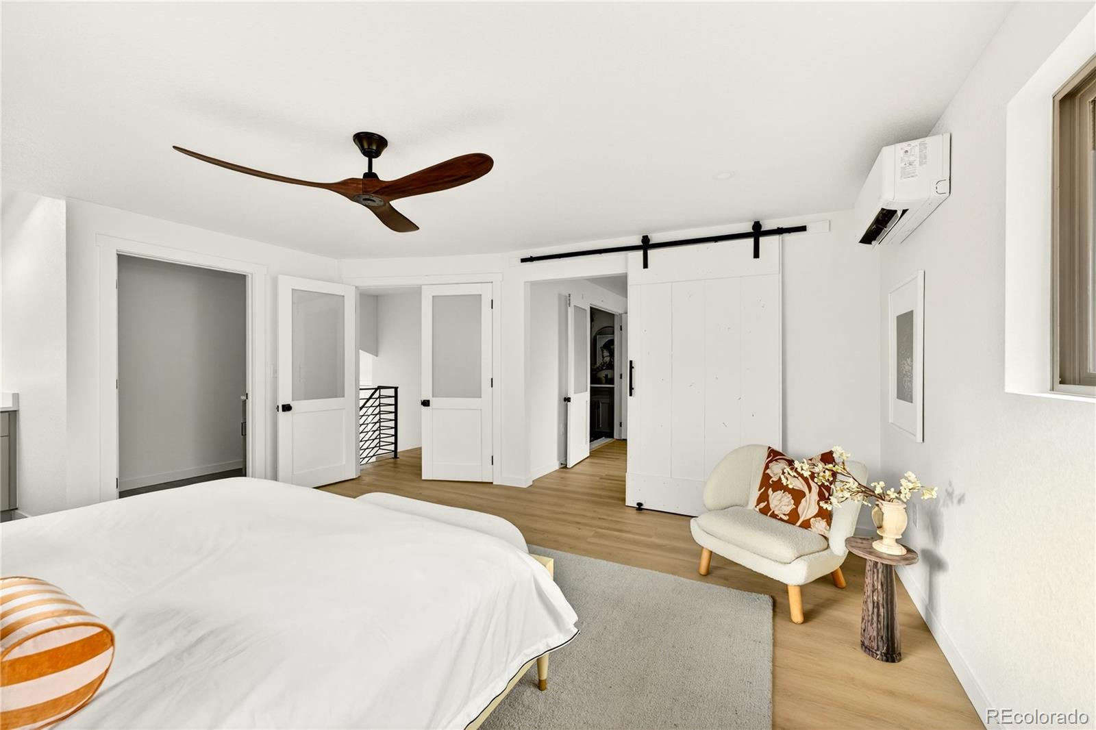 2429 S Leyden Street