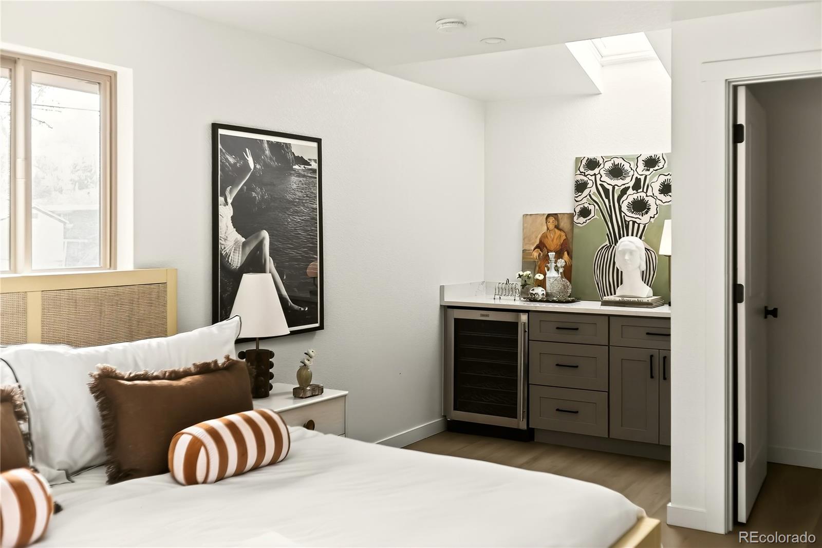 2429 S Leyden Street