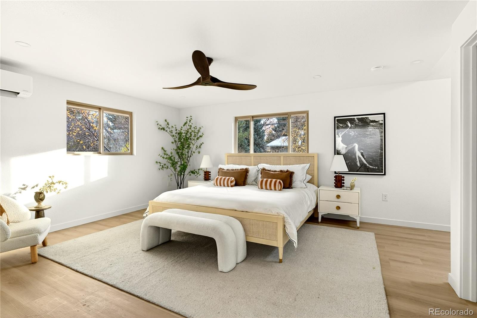 2429 S Leyden Street