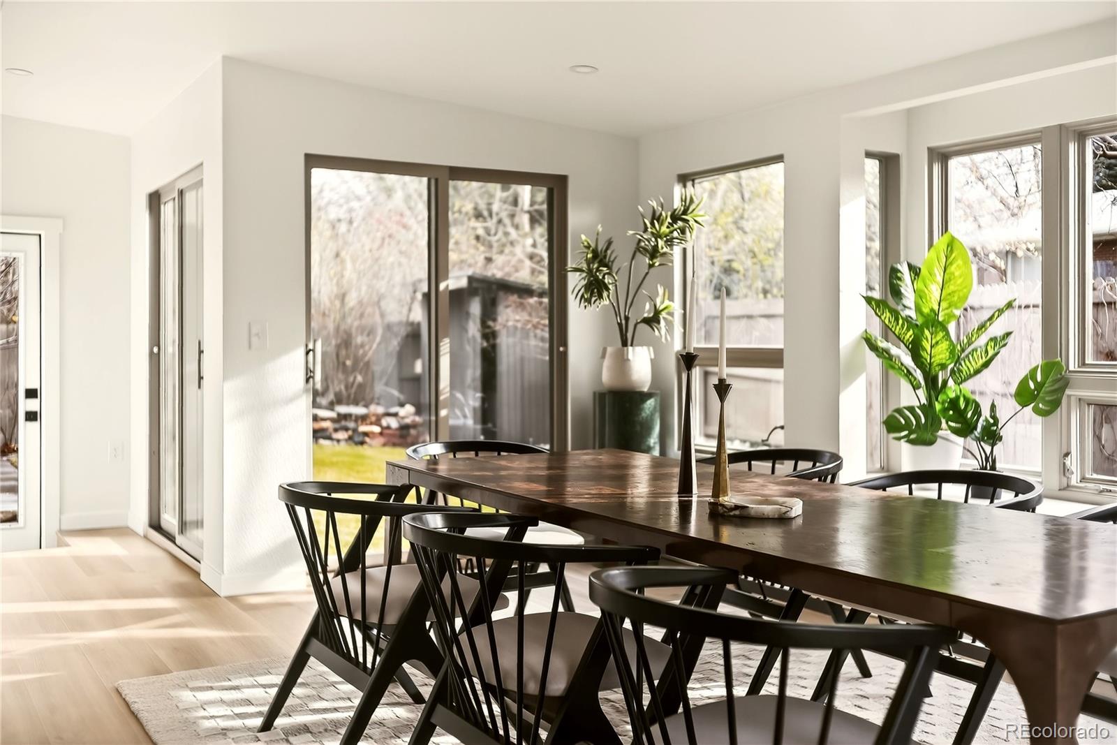 2429 S Leyden Street