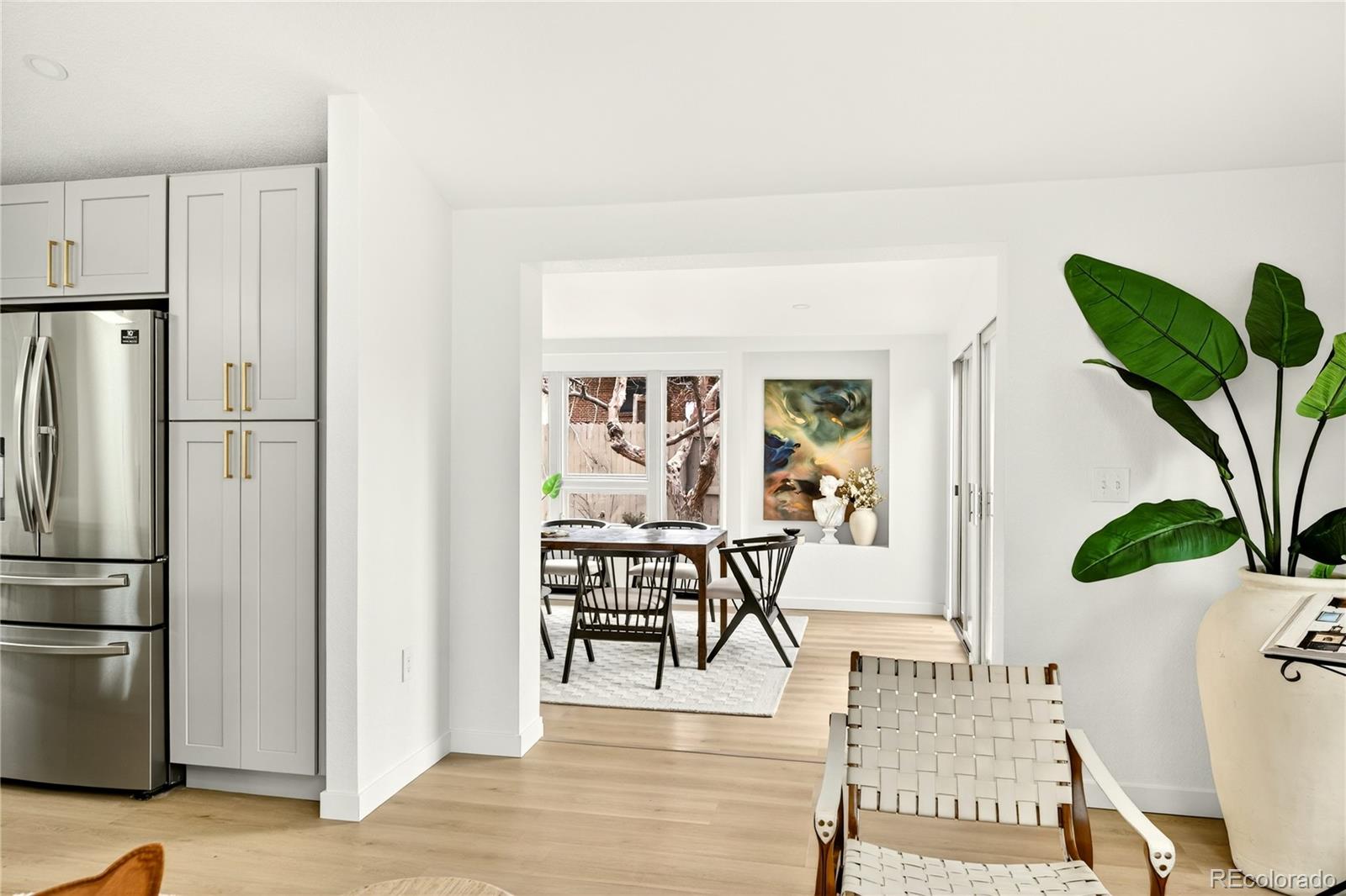 2429 S Leyden Street