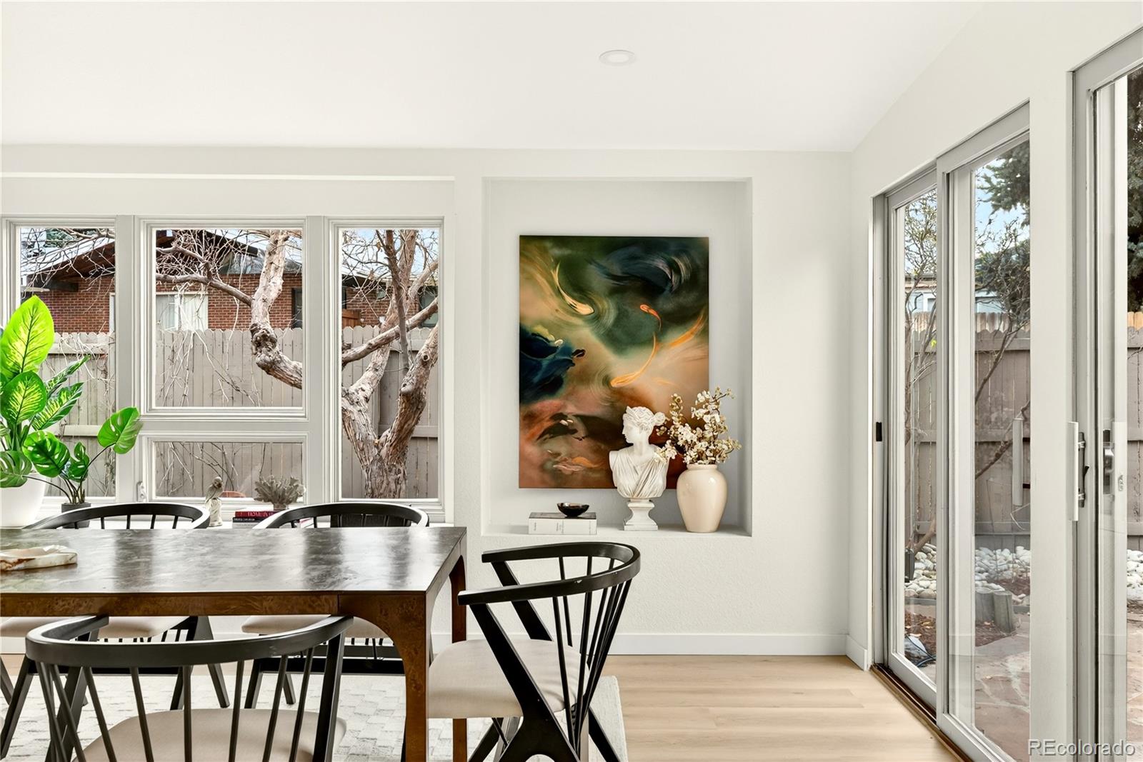 2429 S Leyden Street