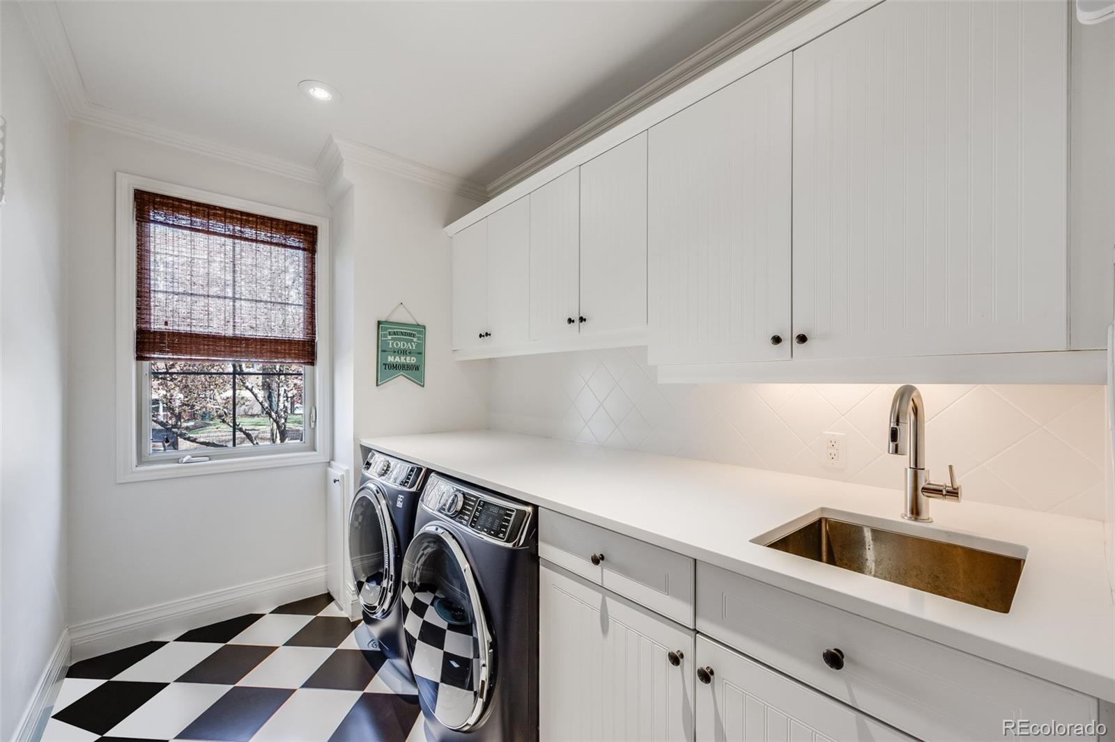 1200 S Josephine Street