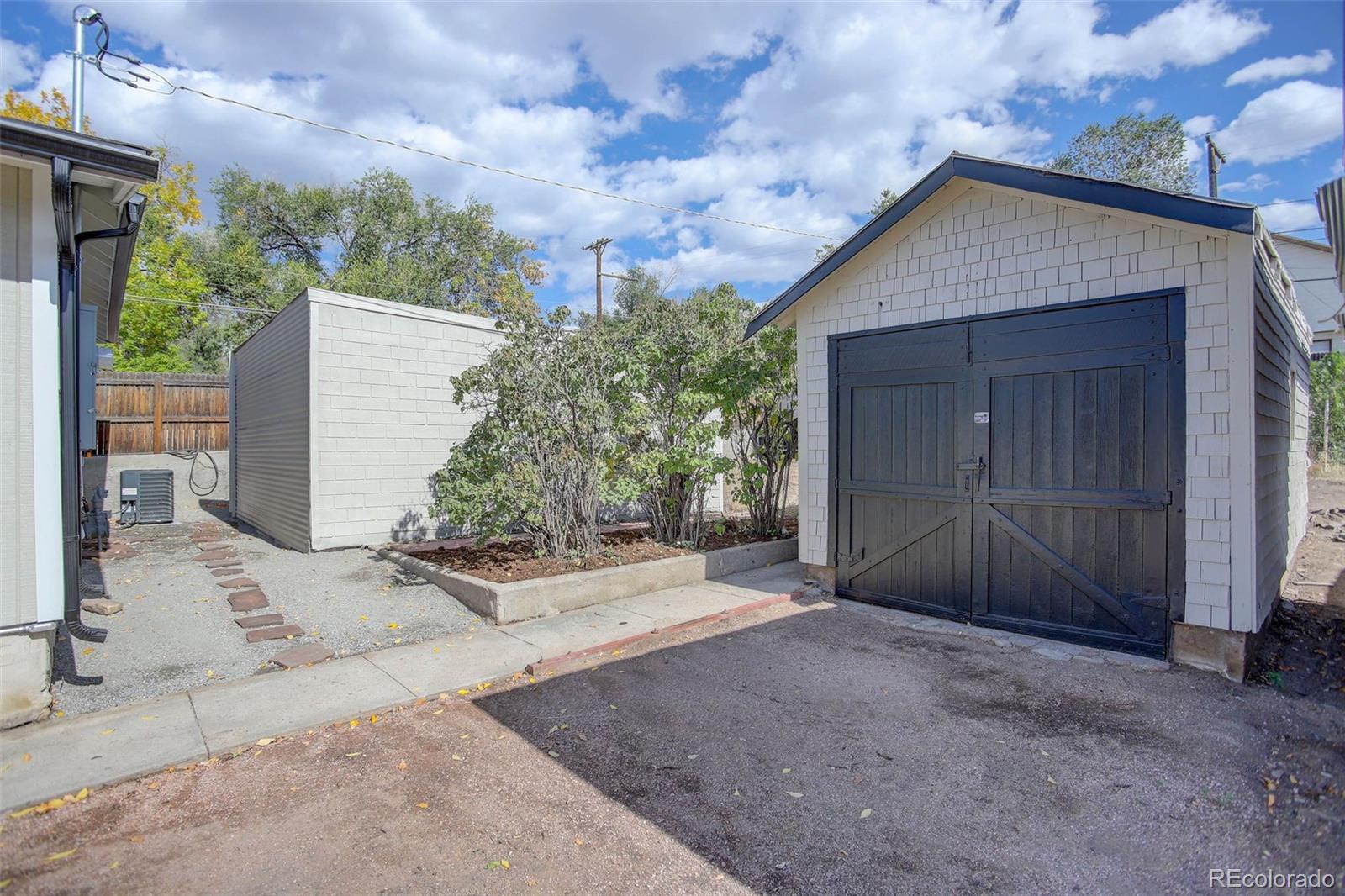 2627 N Concord Street