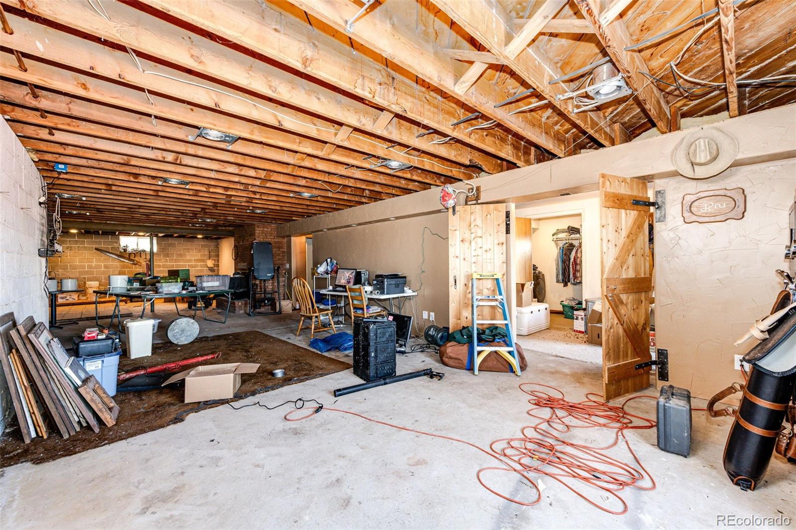 2487 Pinto Trail