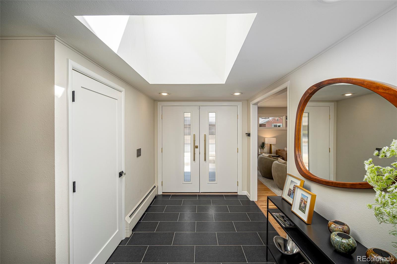 3977 S Jasmine Street