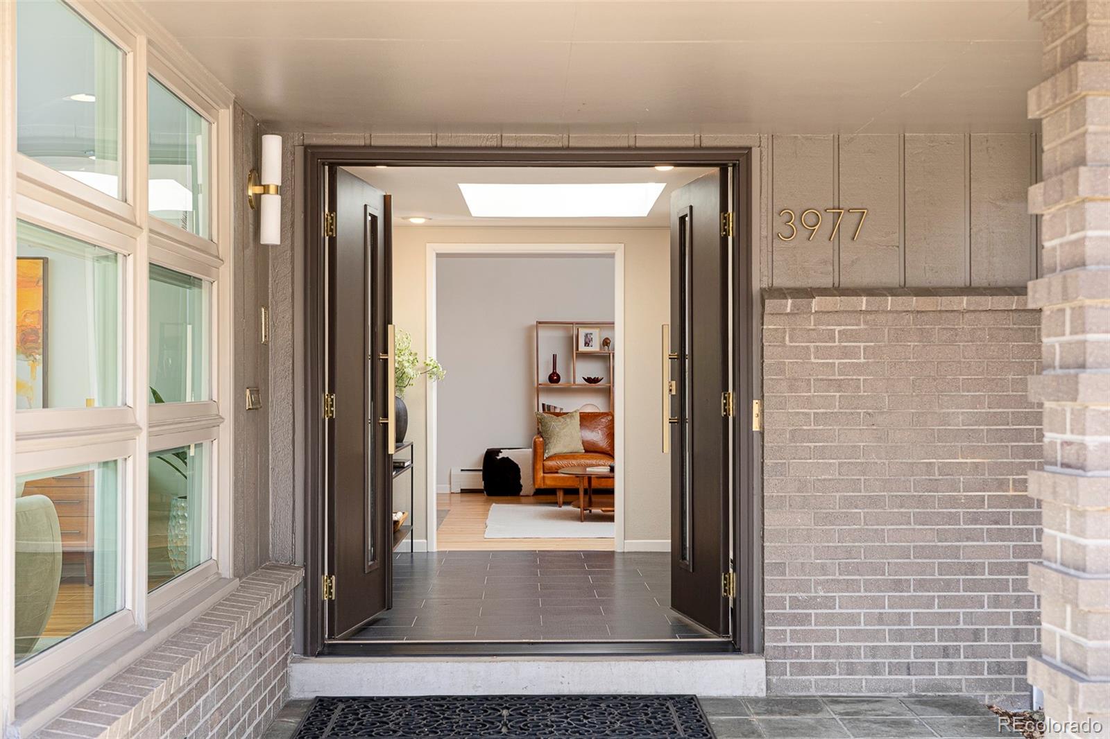 3977 S Jasmine Street