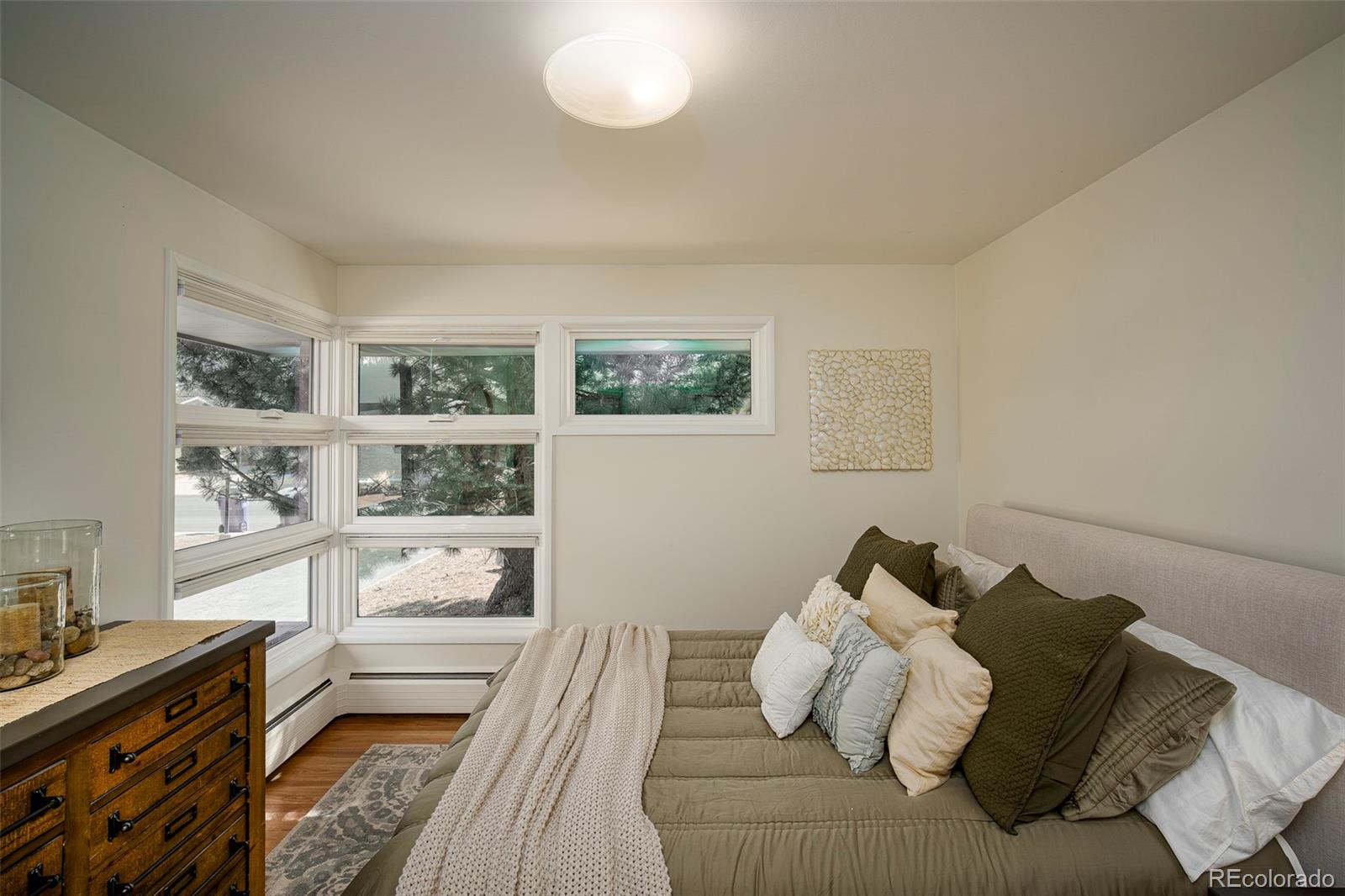 3977 S Jasmine Street