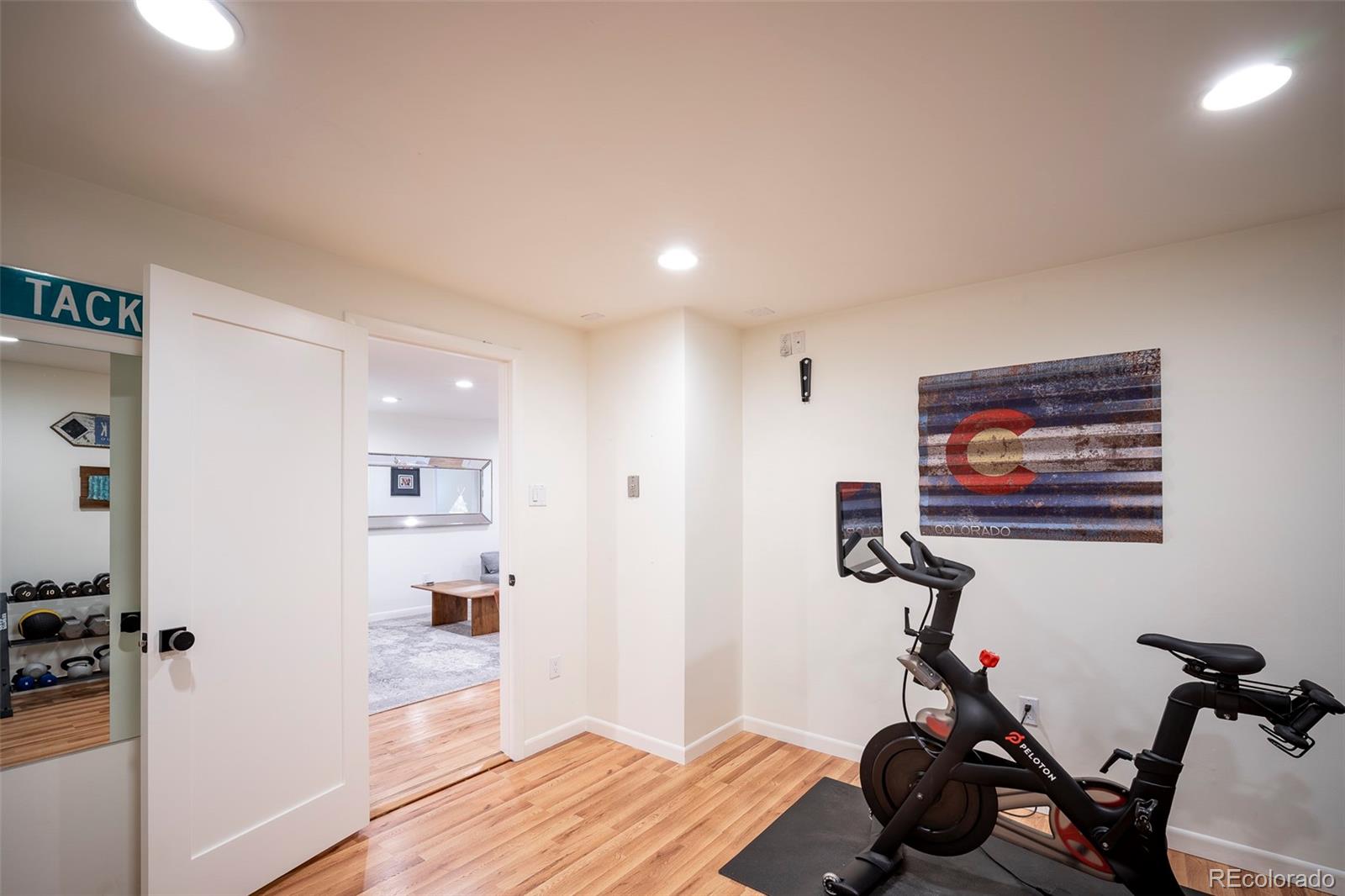 3977 S Jasmine Street