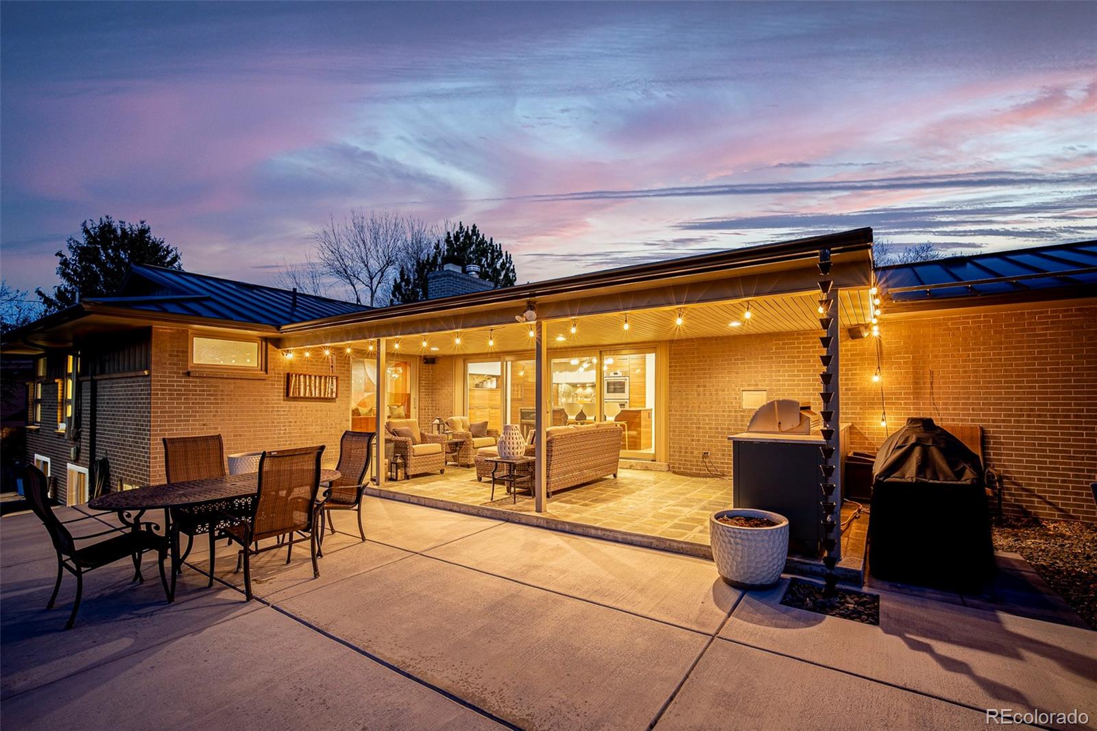 3977 S Jasmine Street