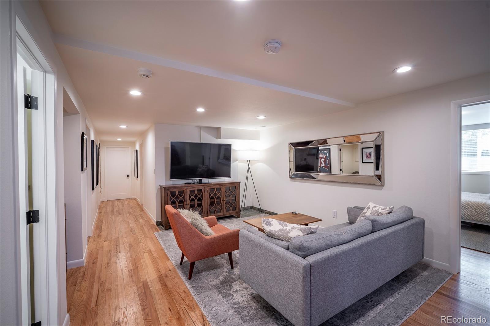 3977 S Jasmine Street