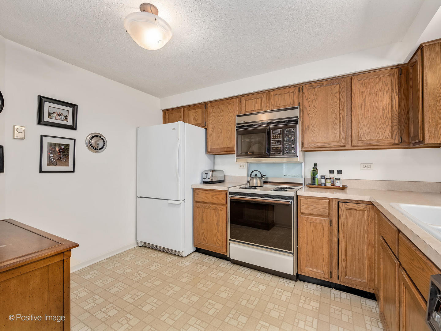 326 Park Avenue Unit: 3