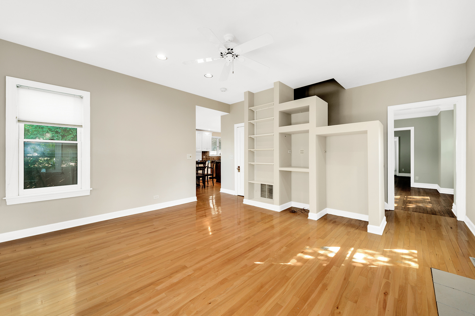 4 N Vine Street