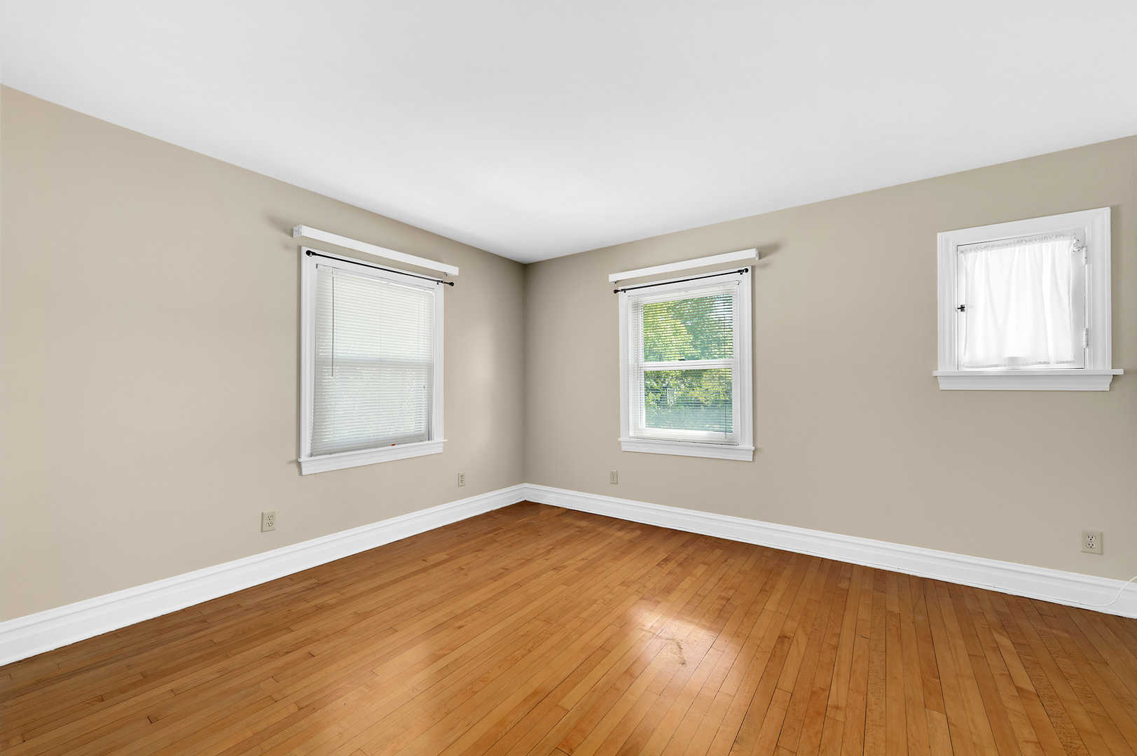 4 N Vine Street