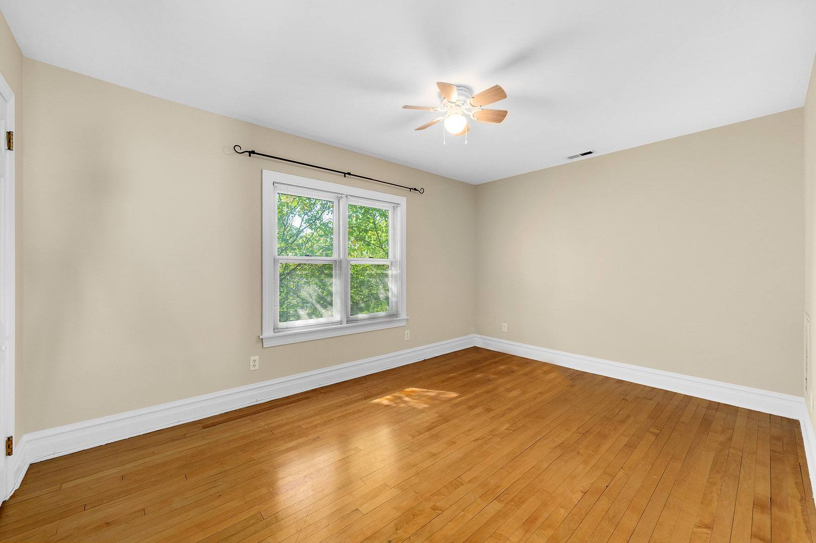 4 N Vine Street