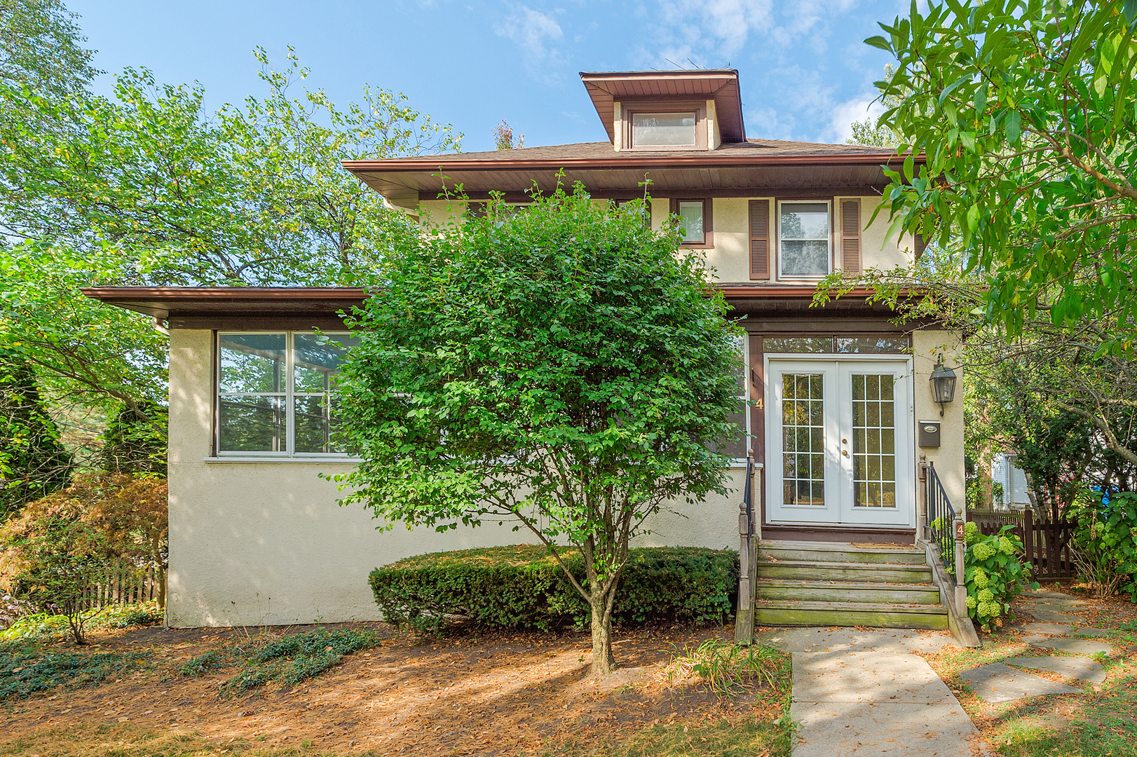 4 N Vine Street
