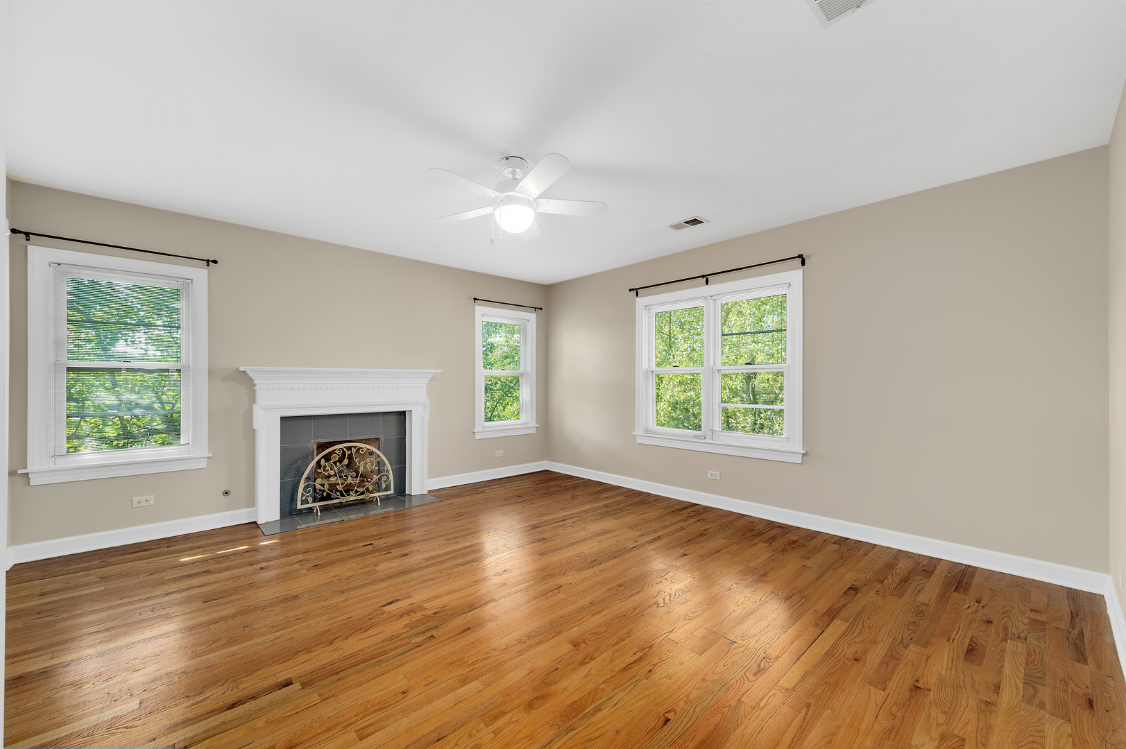 4 N Vine Street