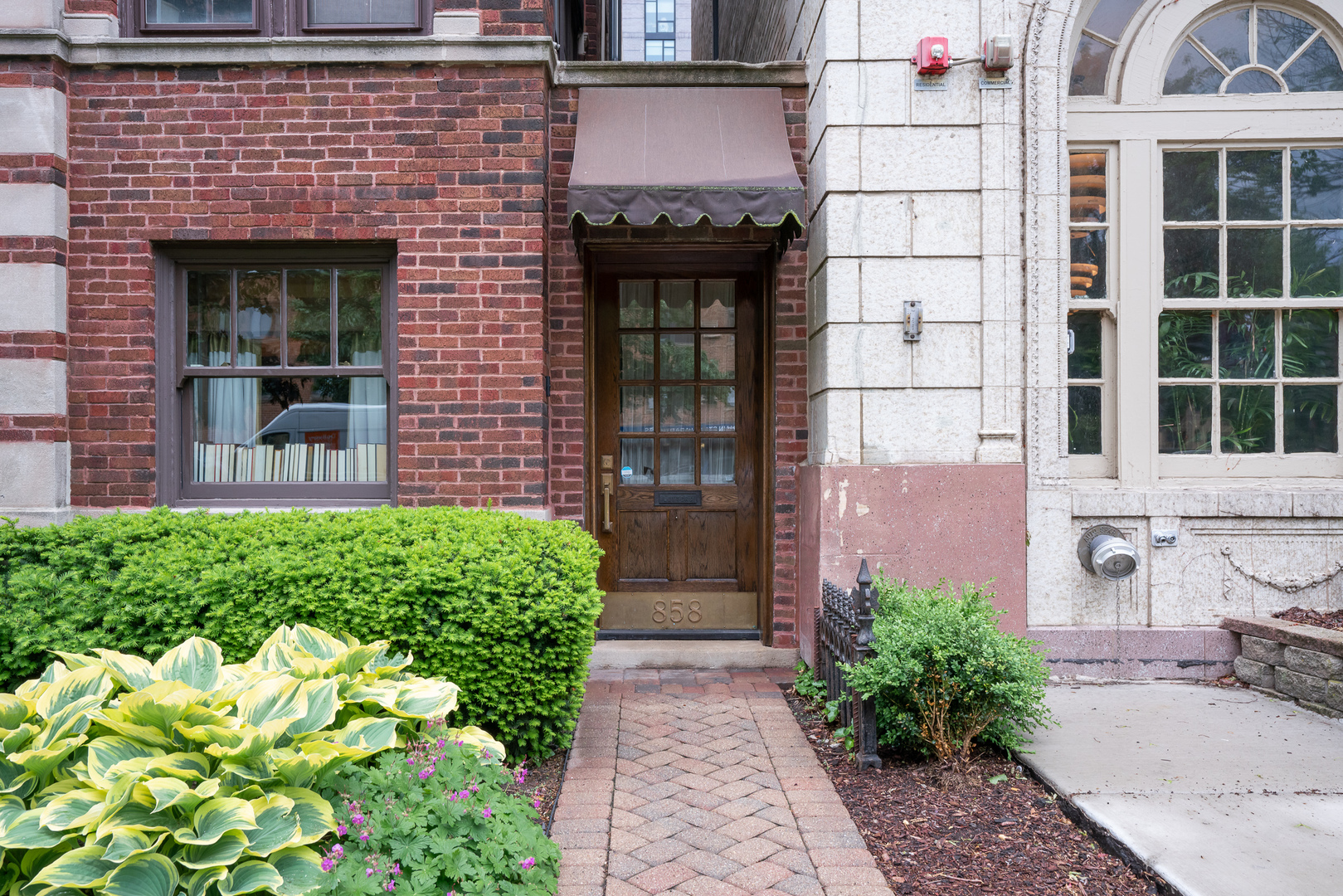 856 Hinman Avenue Unit: G