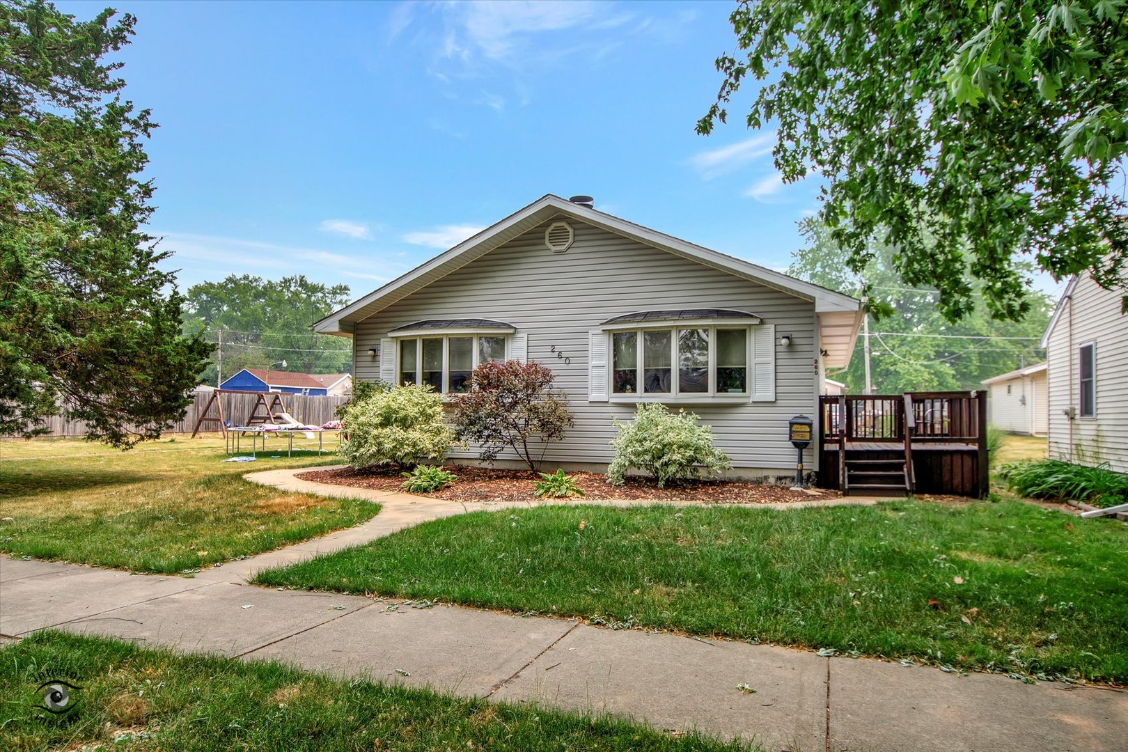 260 N Forest Avenue
