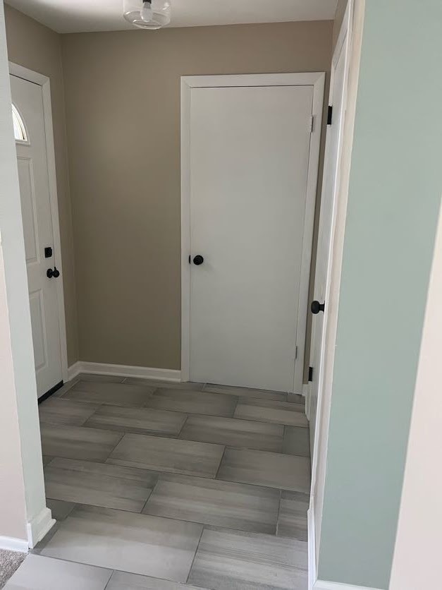 503 E JUNIPER Lane
