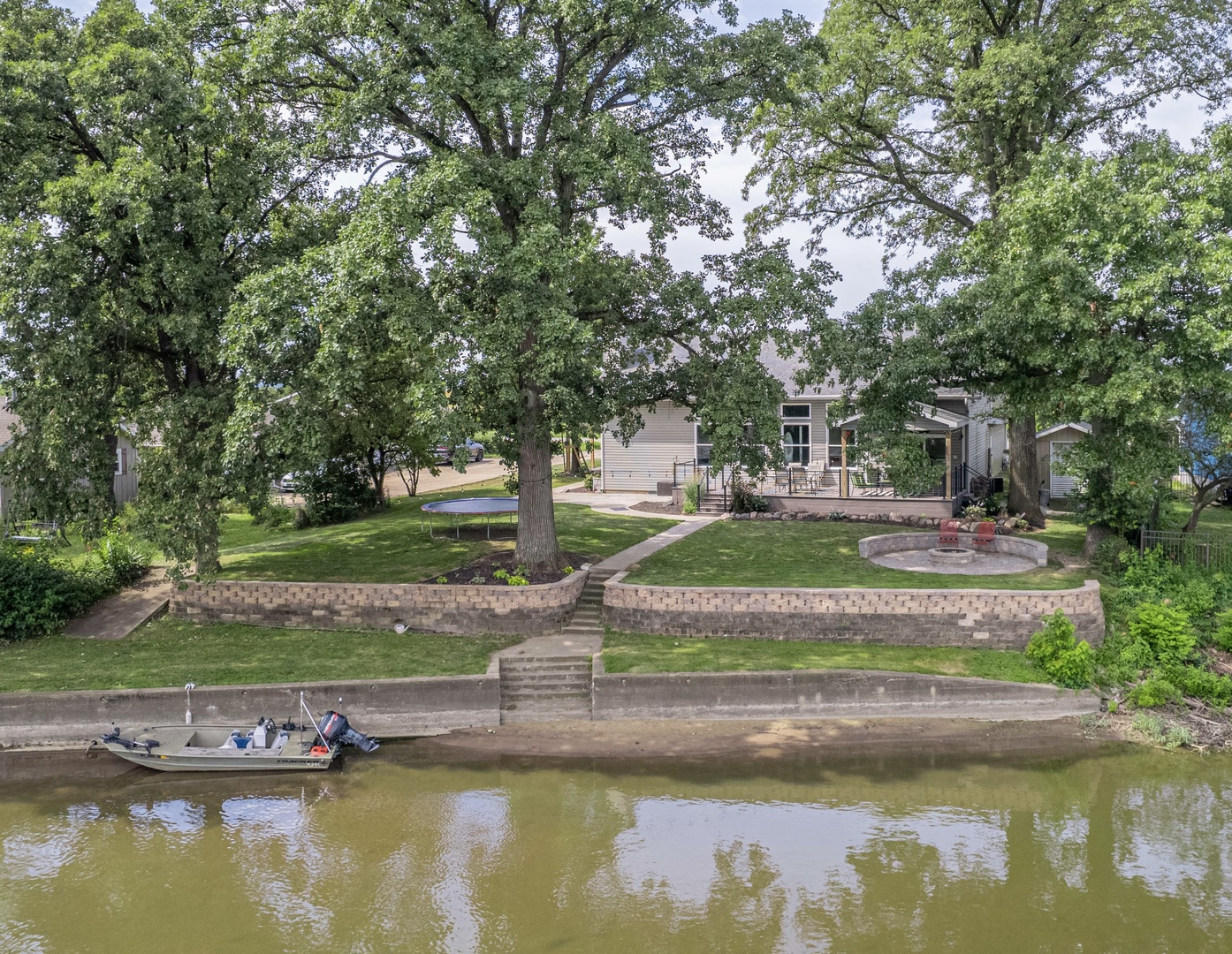 2611 2560 River Road