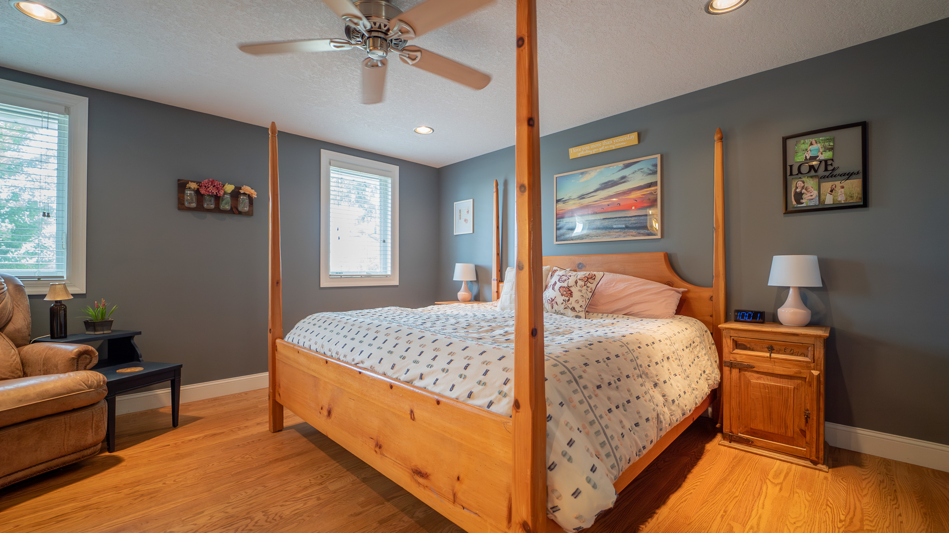 2611 2560 River Road