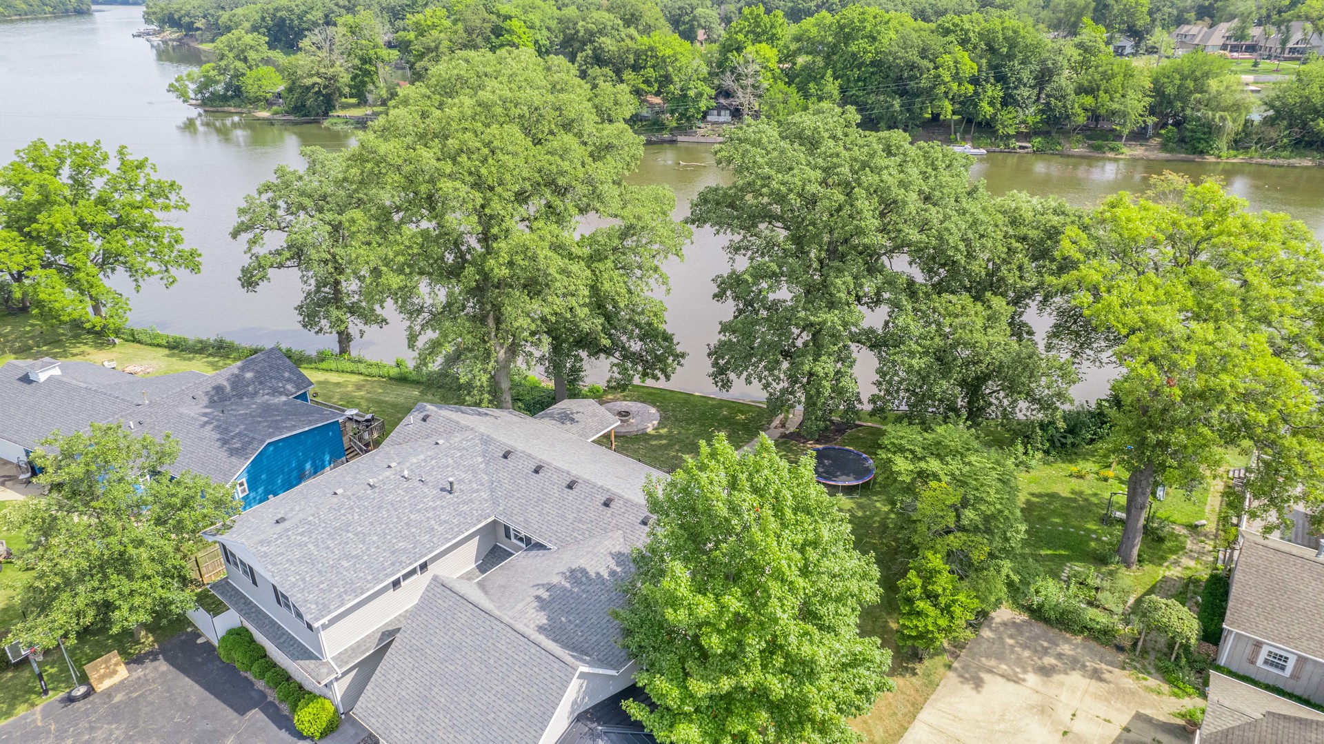 2611 2560 River Road