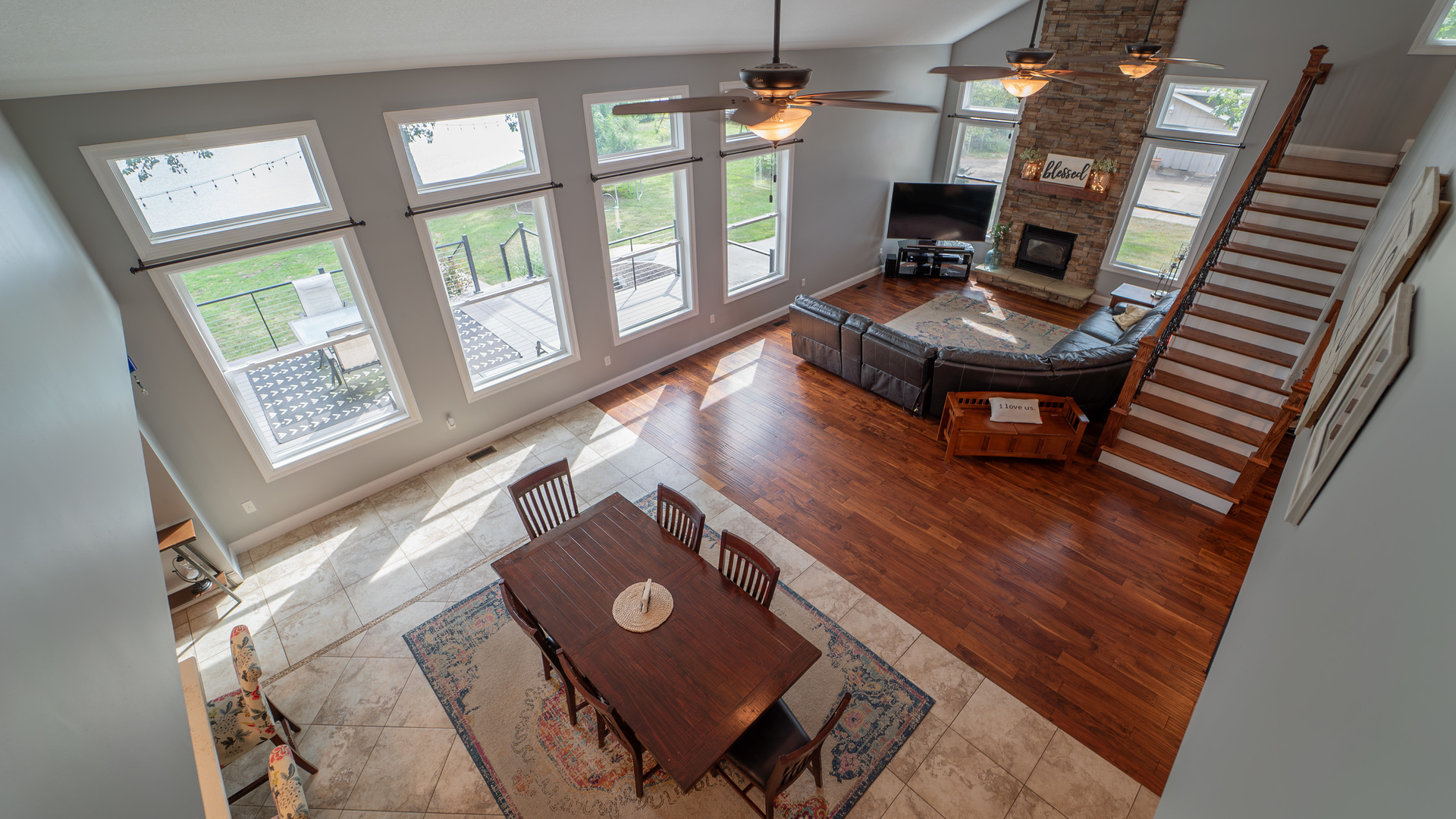 2611 2560 River Road