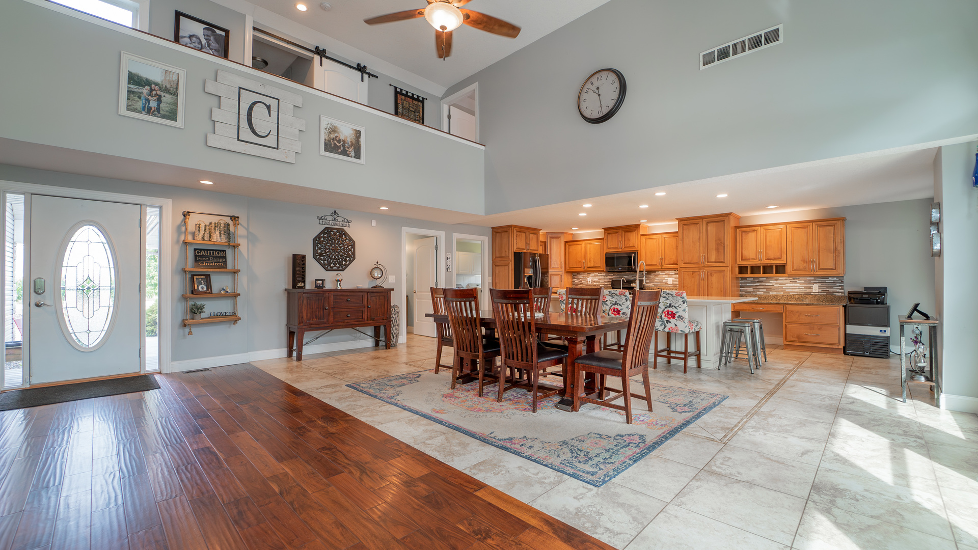 2611 2560 River Road