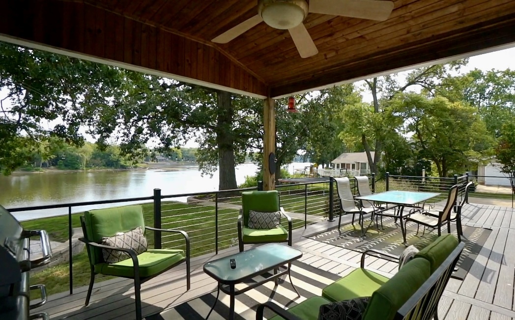 2611 2560 River Road