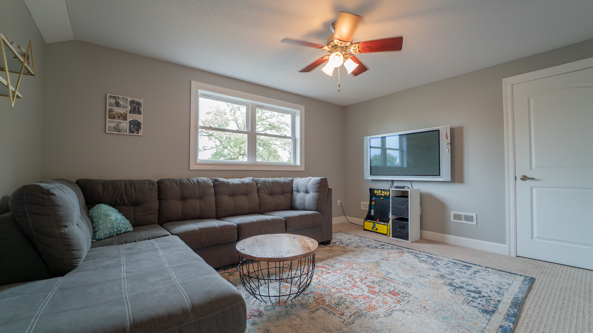 2611 2560 River Road