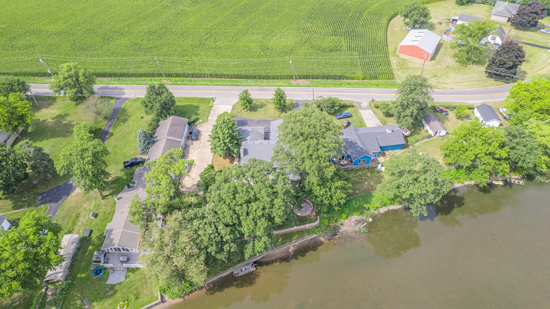 2611 2560 River Road