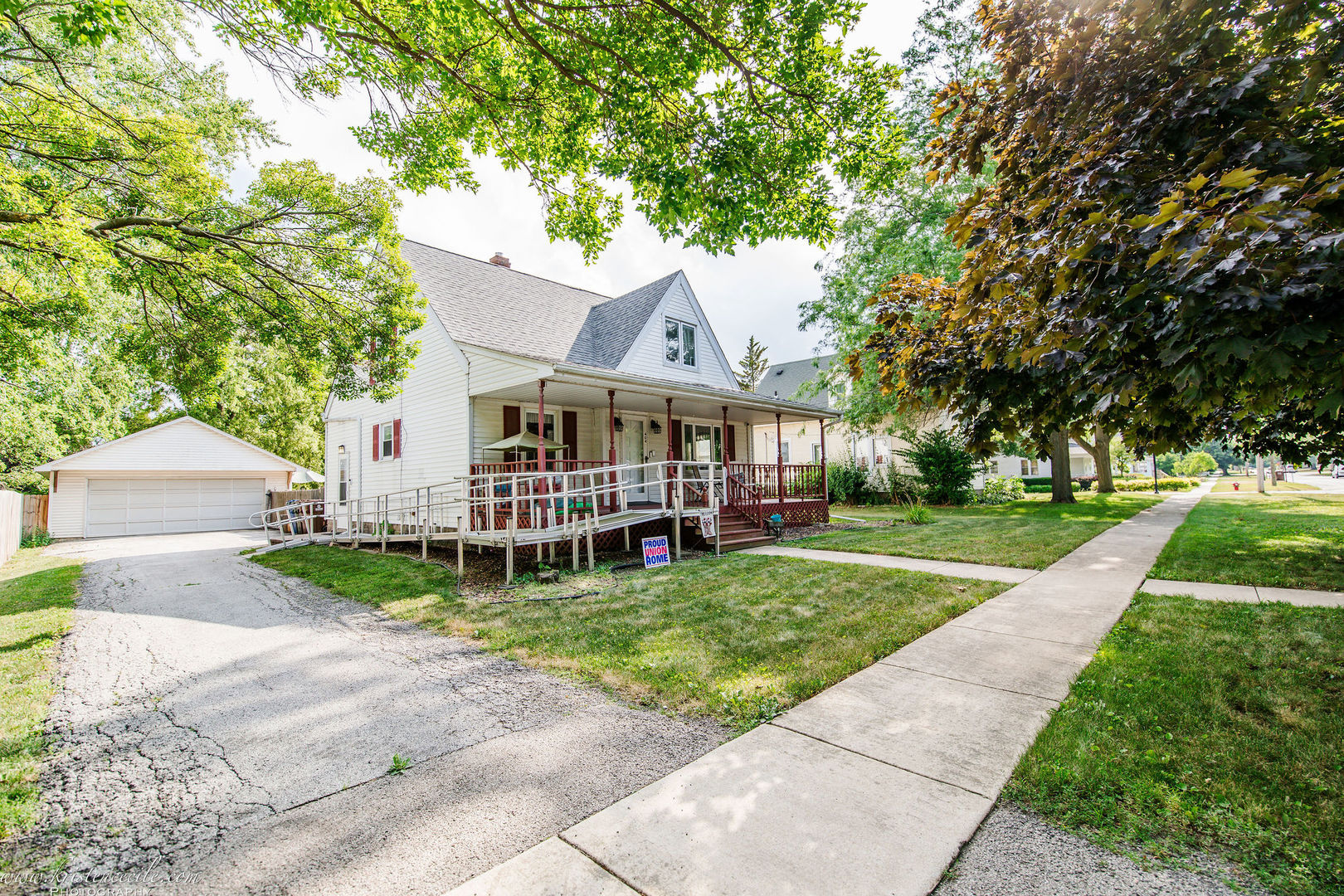 404 E South Street