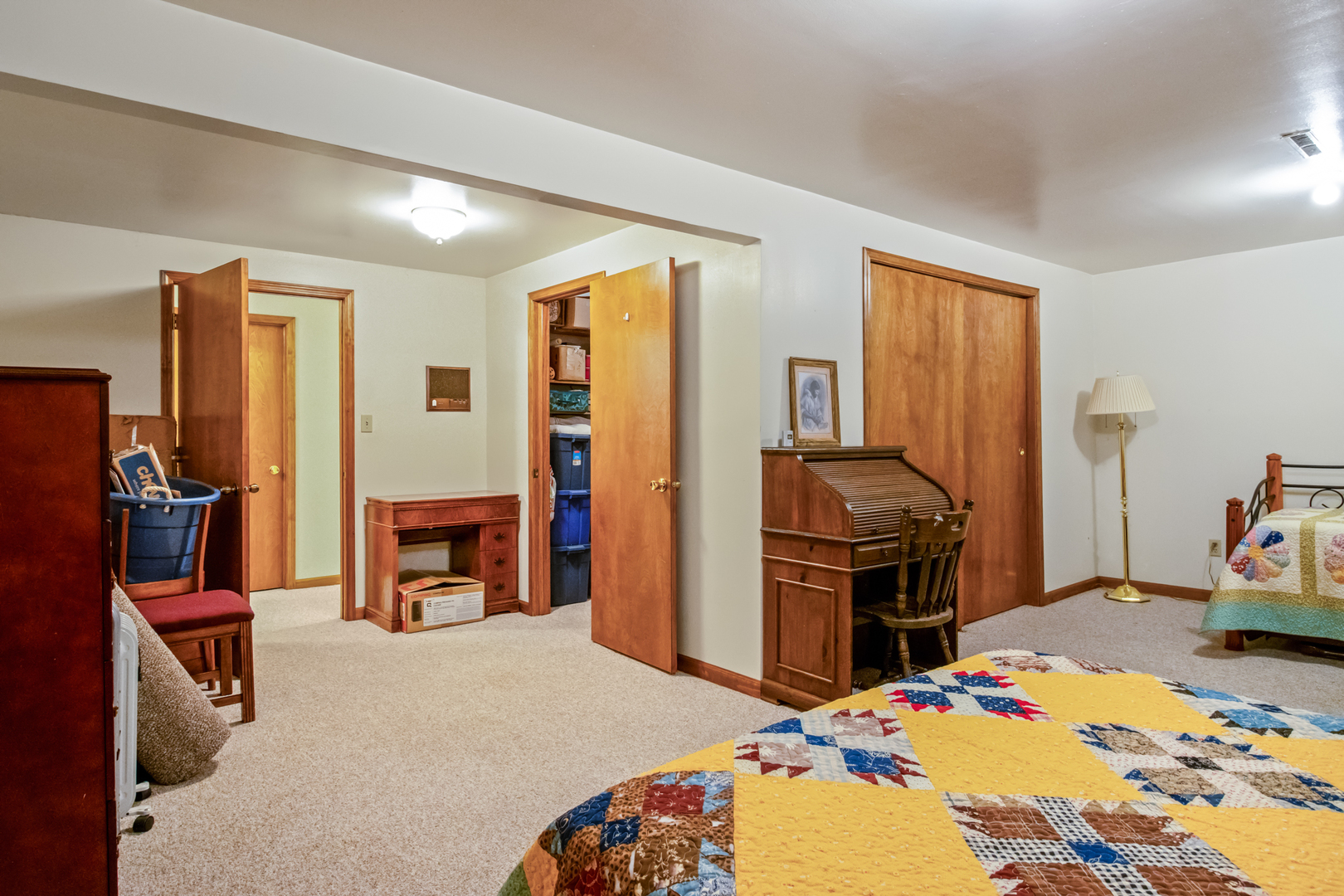 404 E Grand Drive
