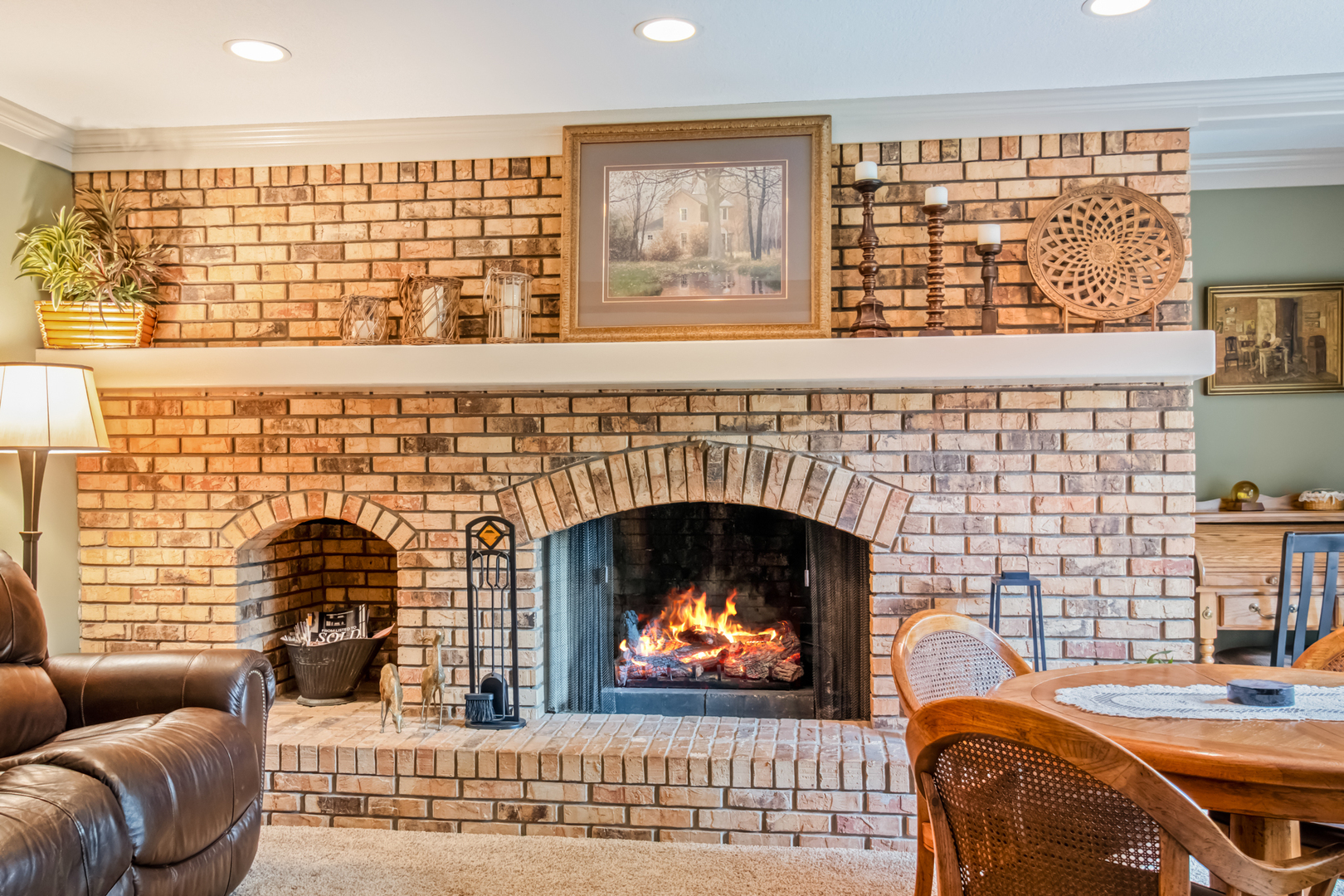 404 E Grand Drive