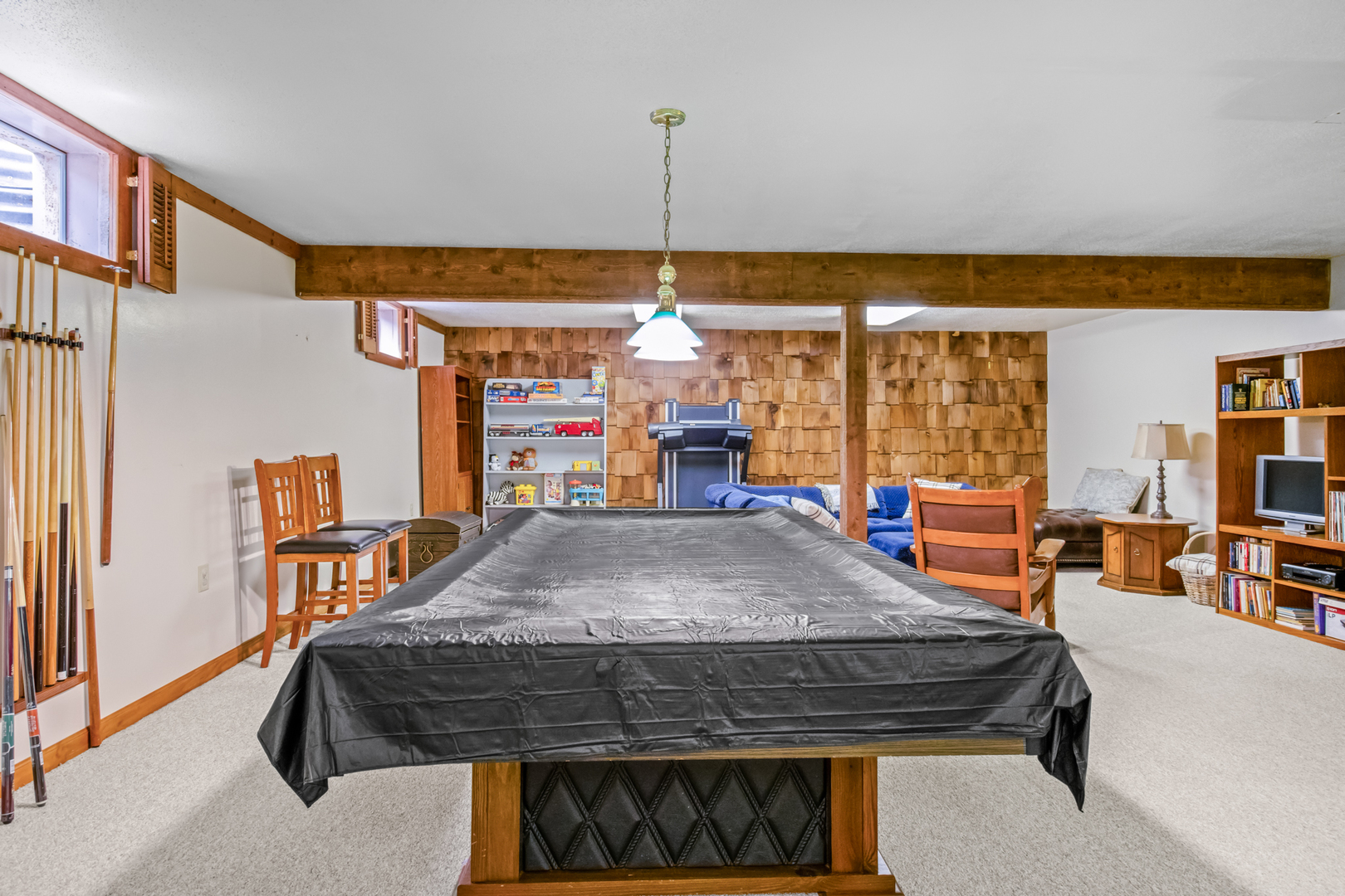 404 E Grand Drive