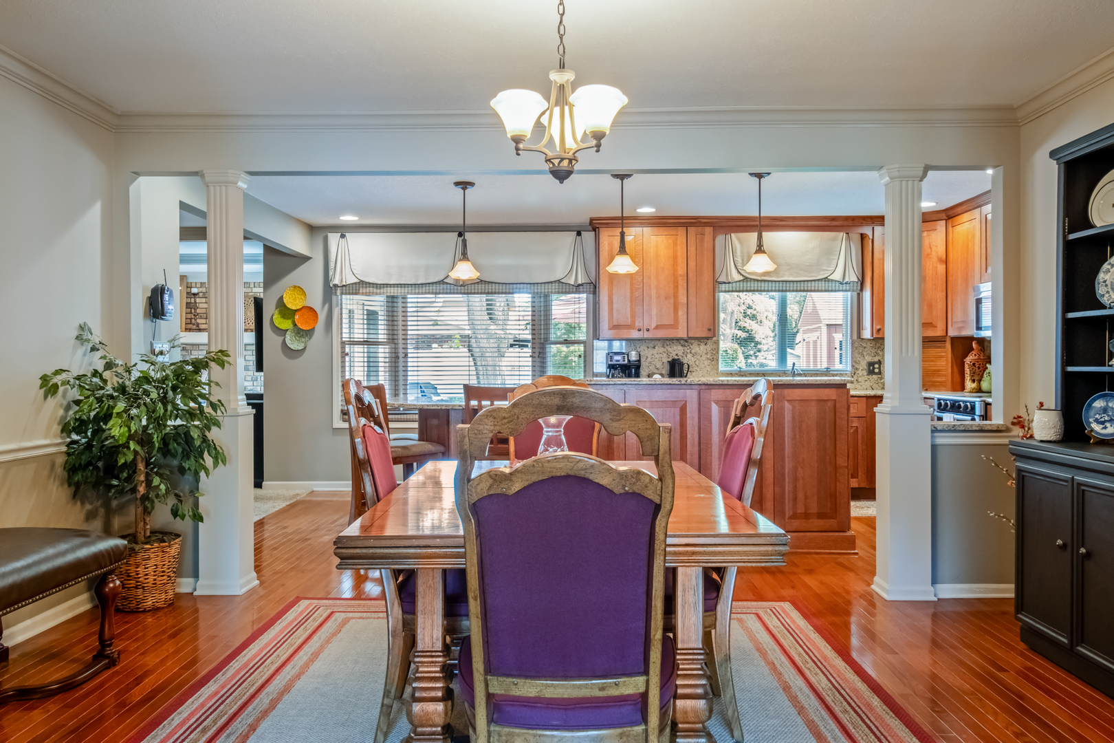 404 E Grand Drive