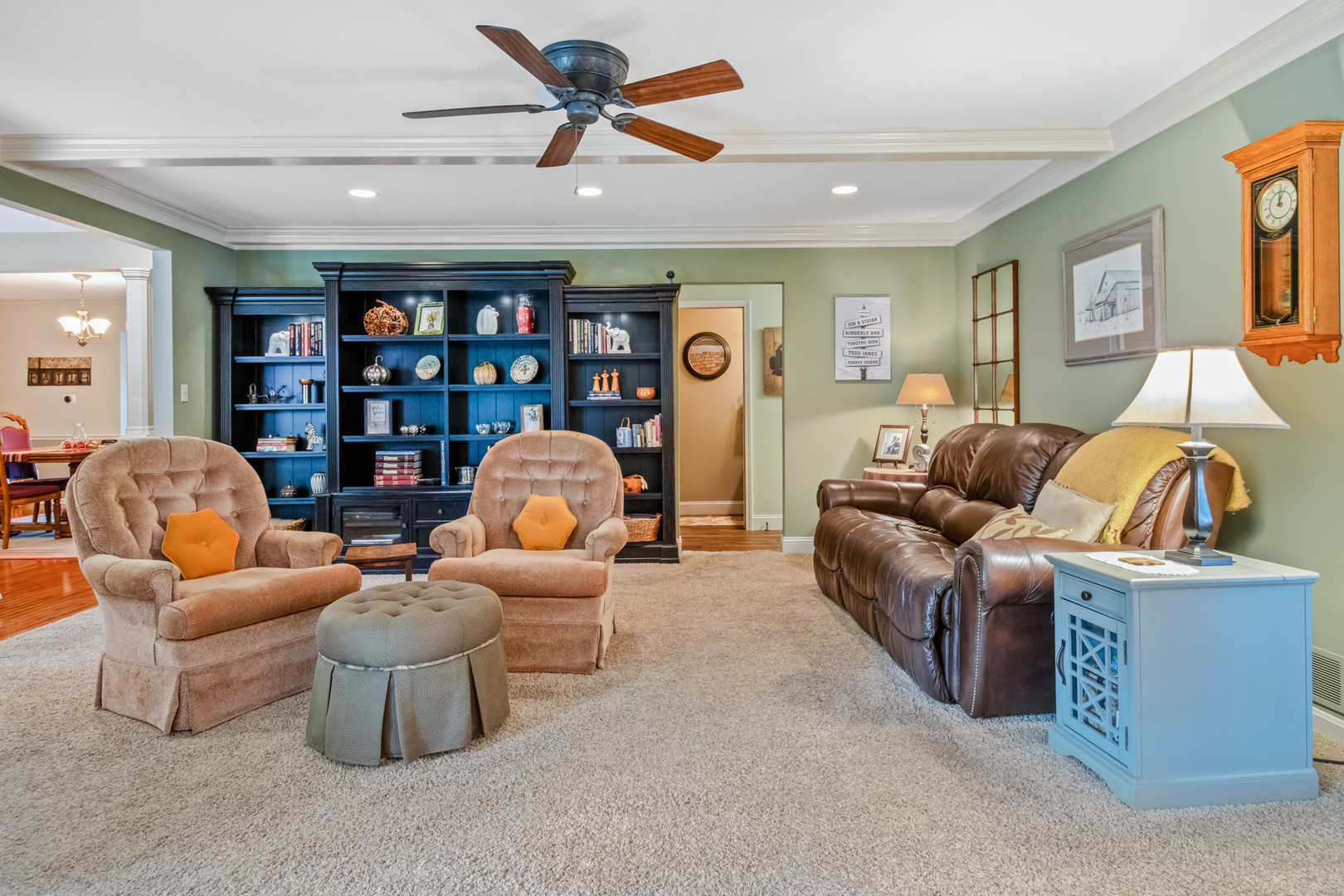404 E Grand Drive