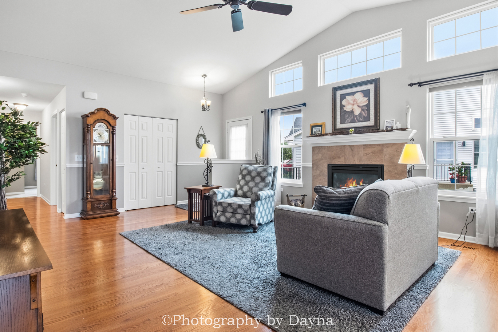 289 White Hawk Way