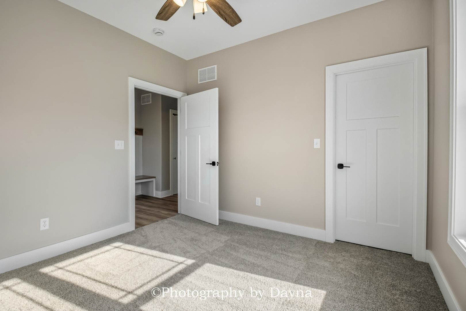 406 White Hawk Way