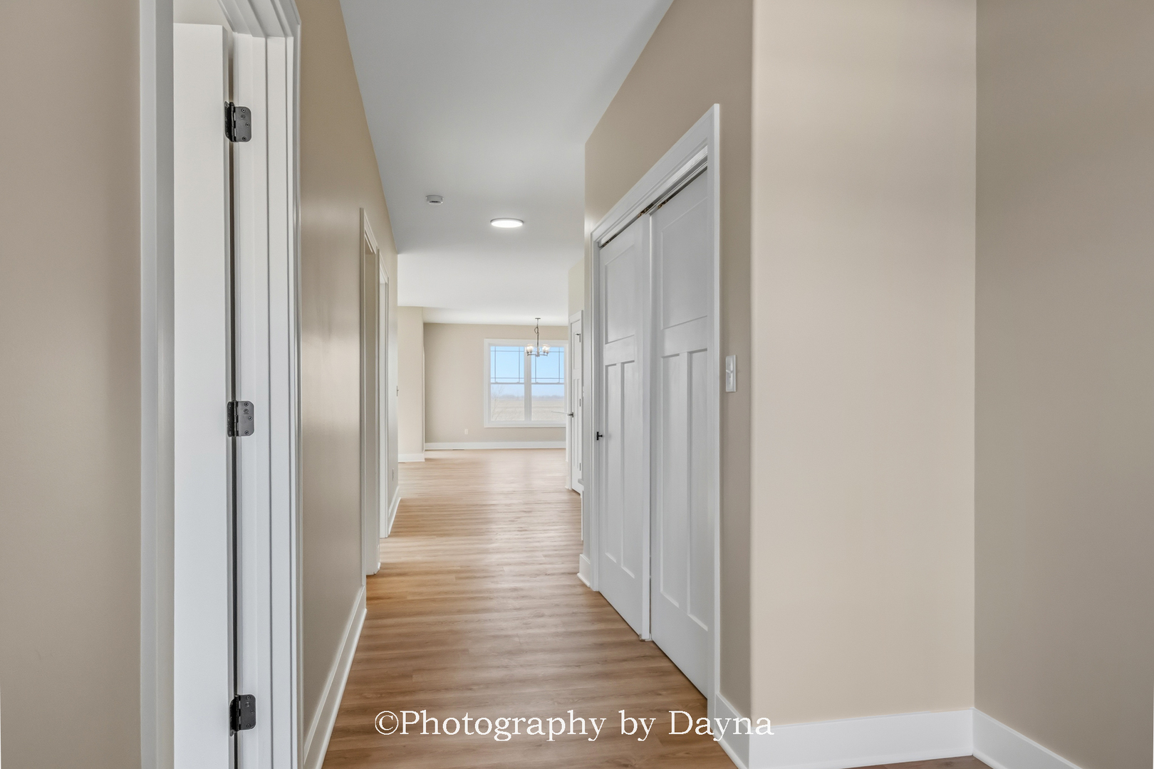 406 White Hawk Way