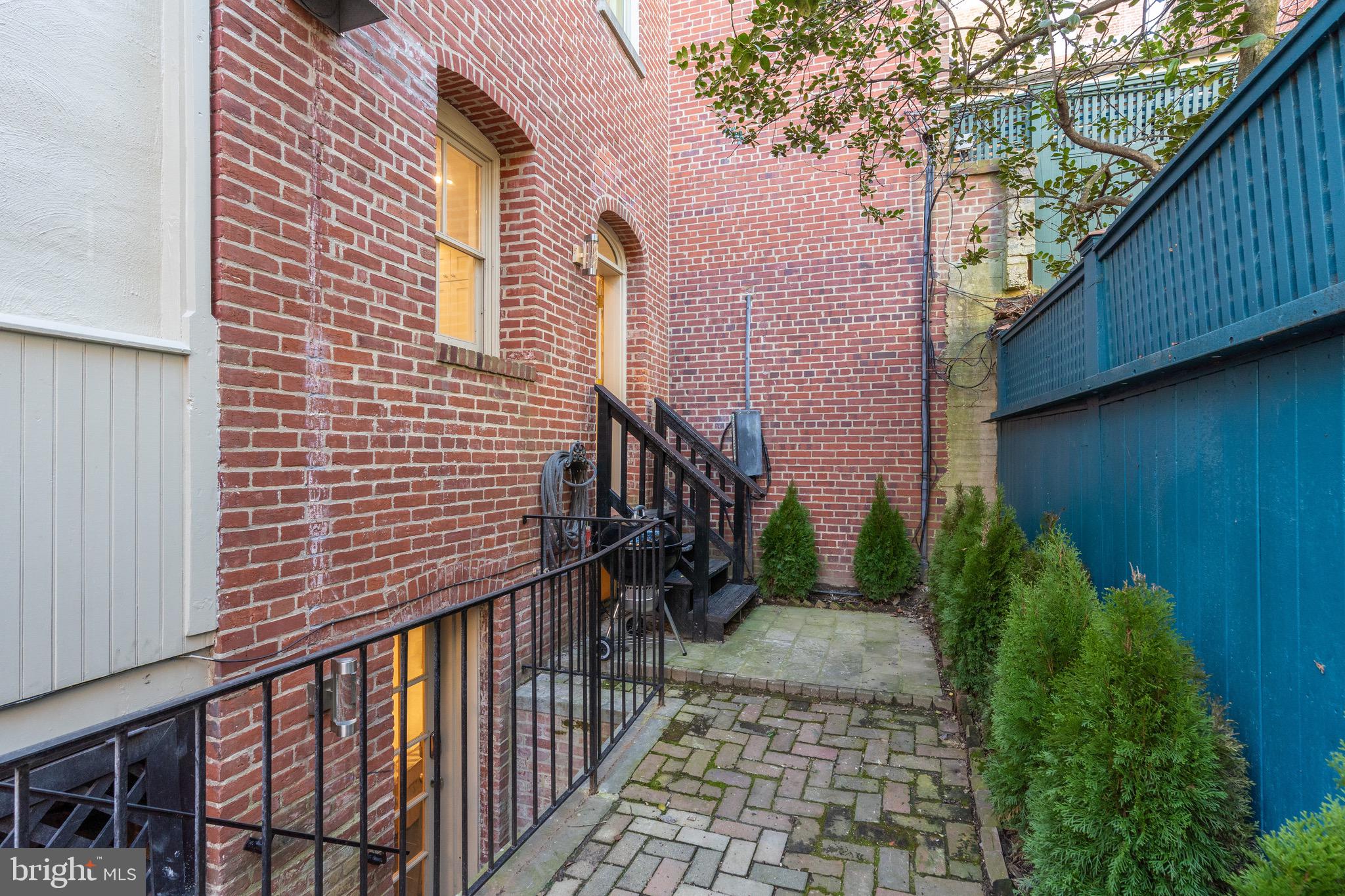 3017, 3009, 3003 N STREET NW