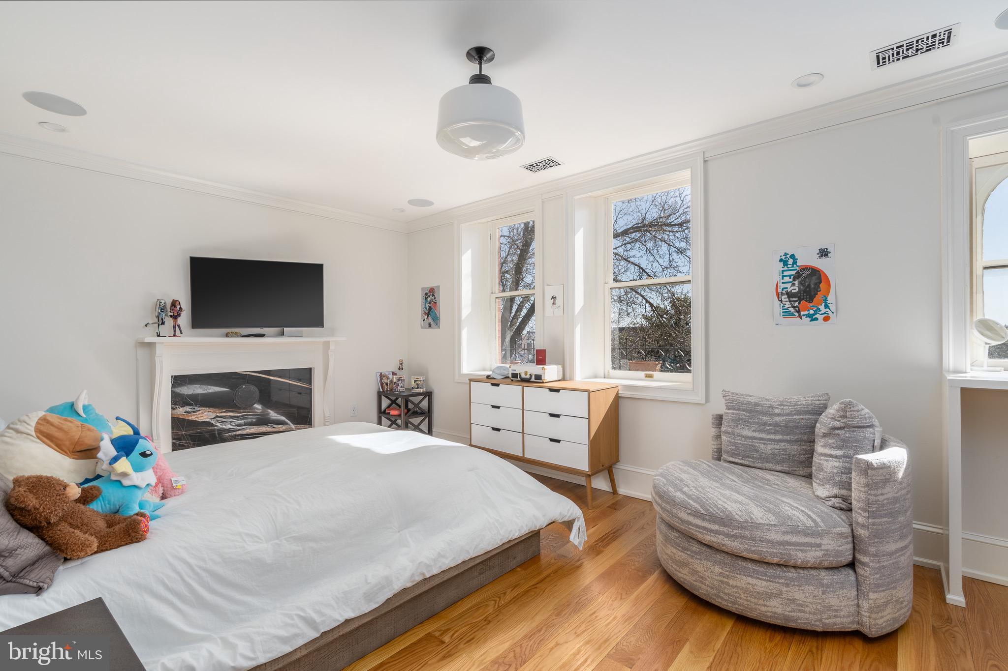 3017, 3009, 3003 N STREET NW